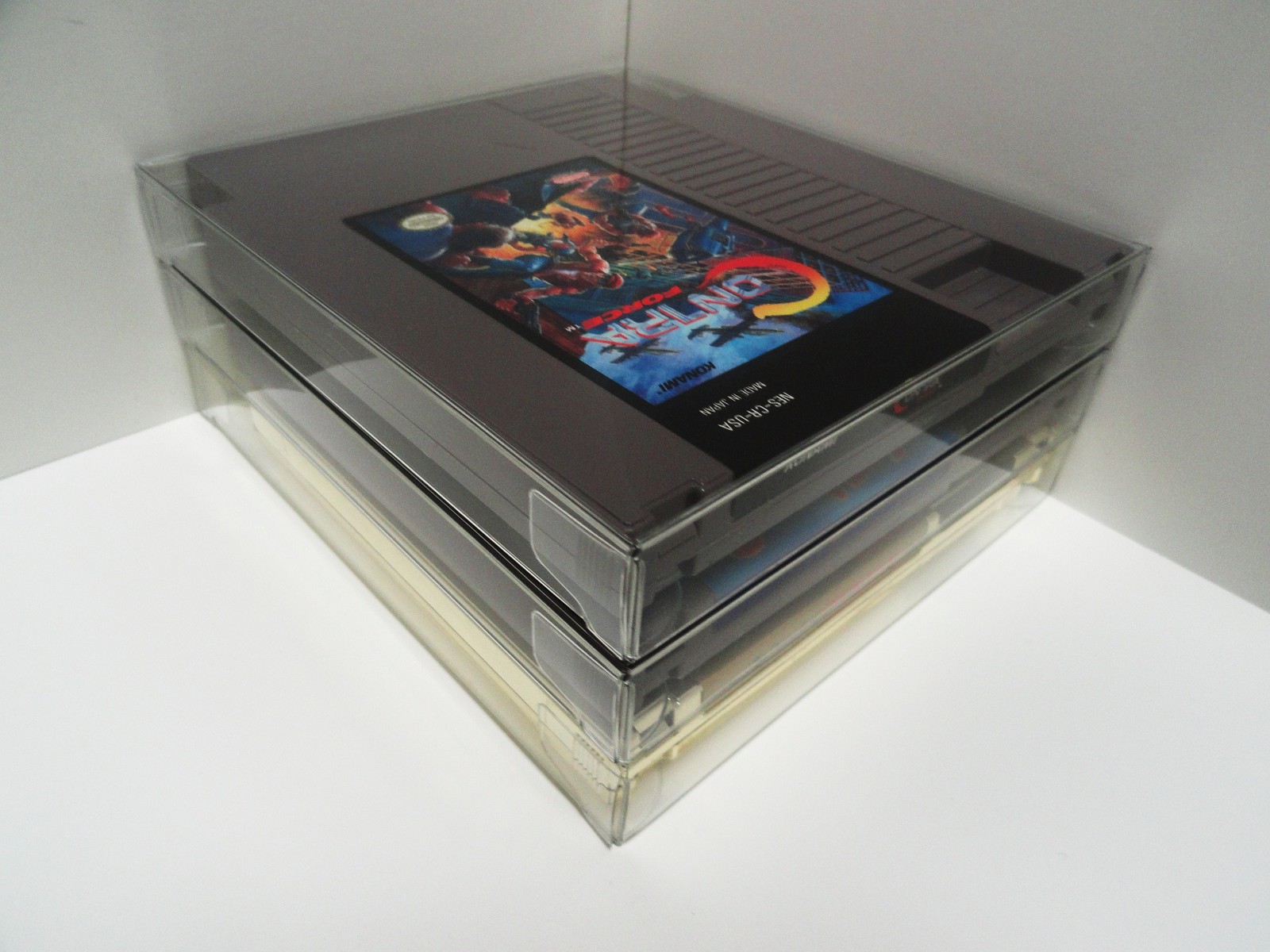 10PC Protectors Crystal Clear Cases Sleeves For NES Cartridge Nintendo Carts Box