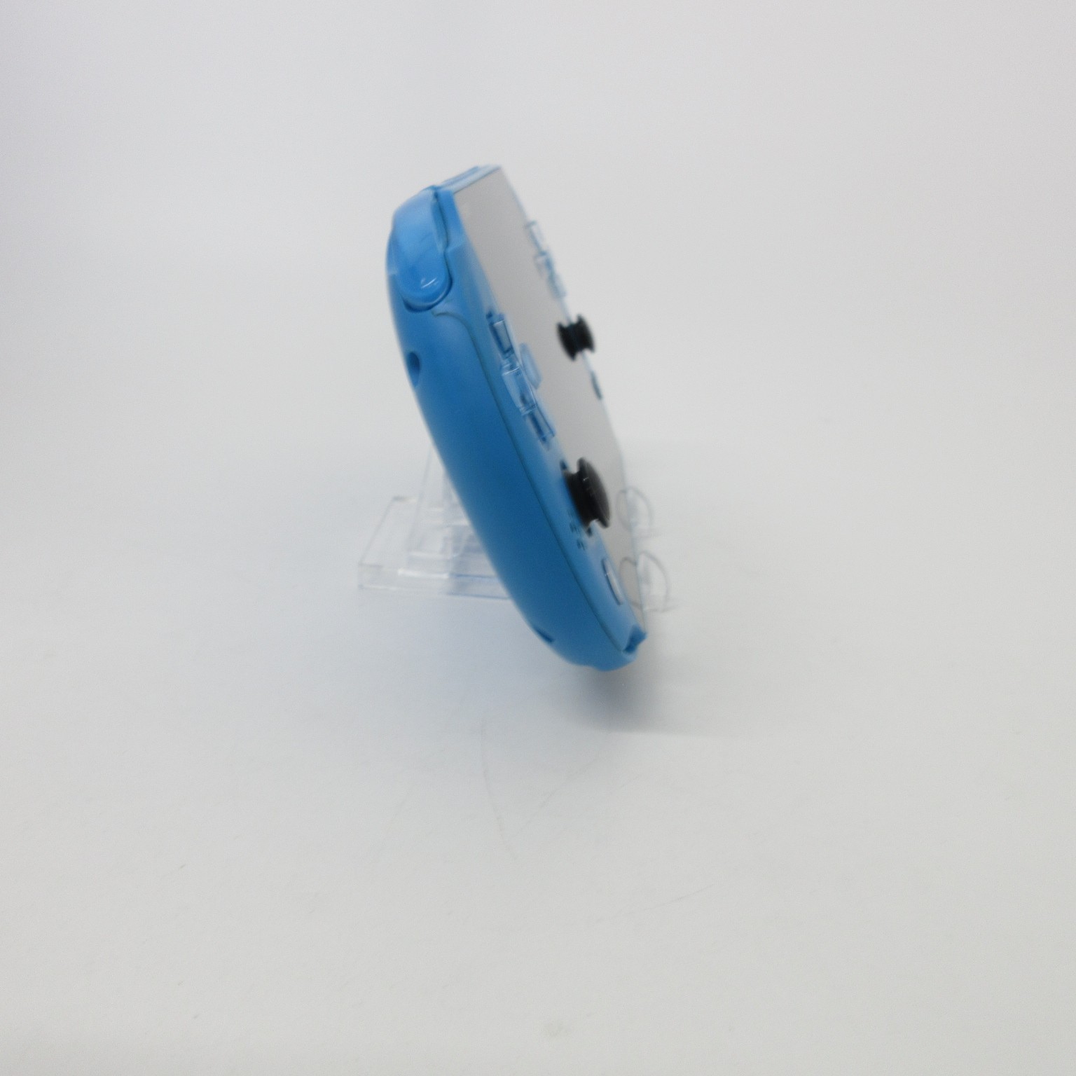 【Near Mint】Sony PS Vita PCH-2000 Aqua blue Wi-Fi Model Console #RET08/0704/05