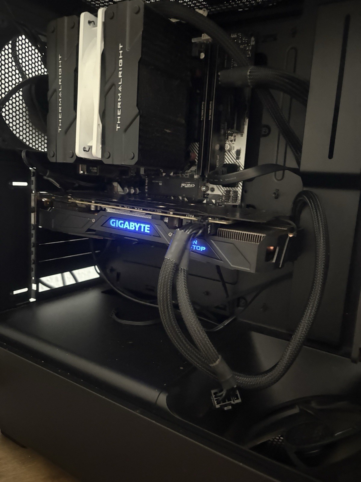 Gaming Pc. LOOK IN BIO.