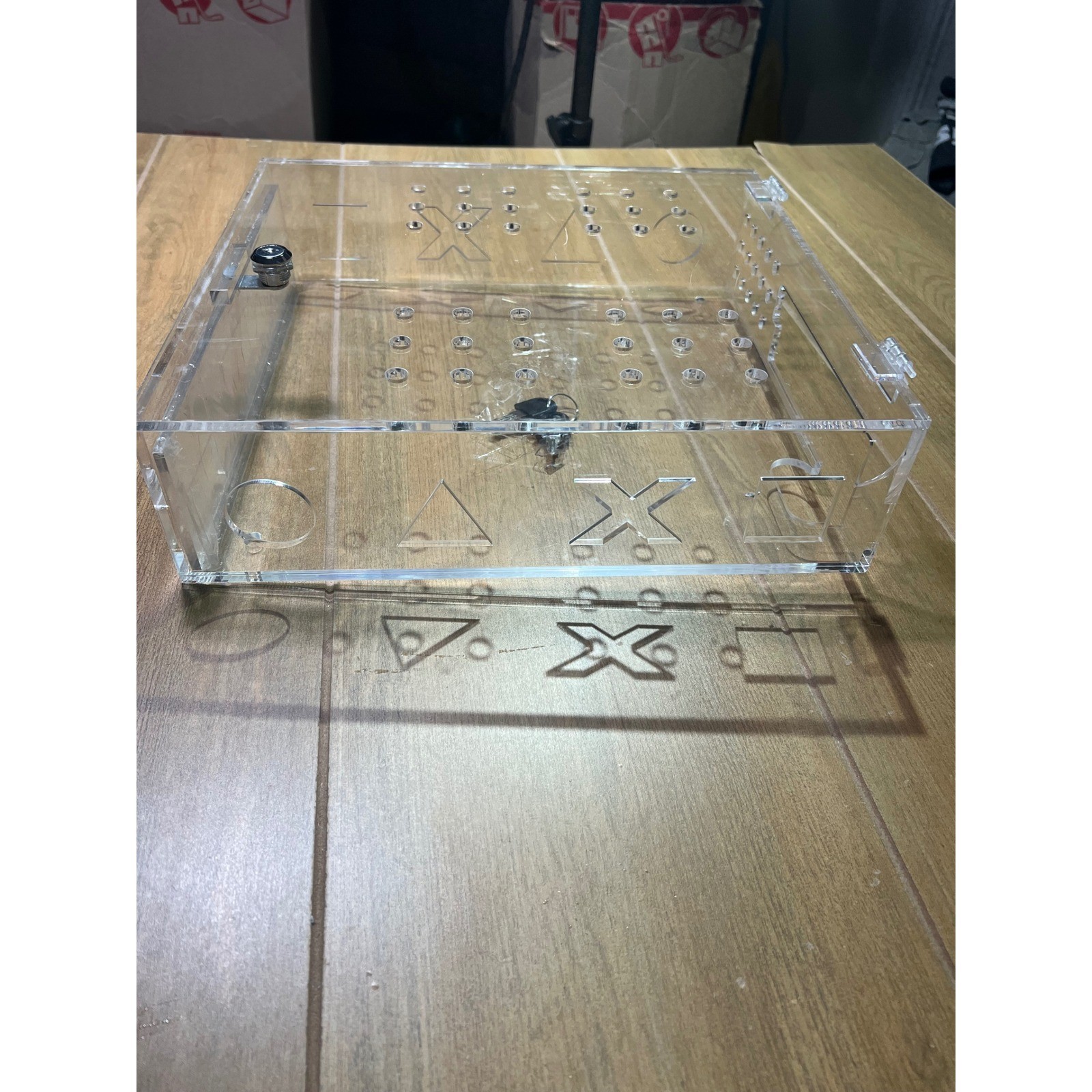 PlayStation 4 PS4 Acrylic Security Display Case with Lock and Keys Clear
