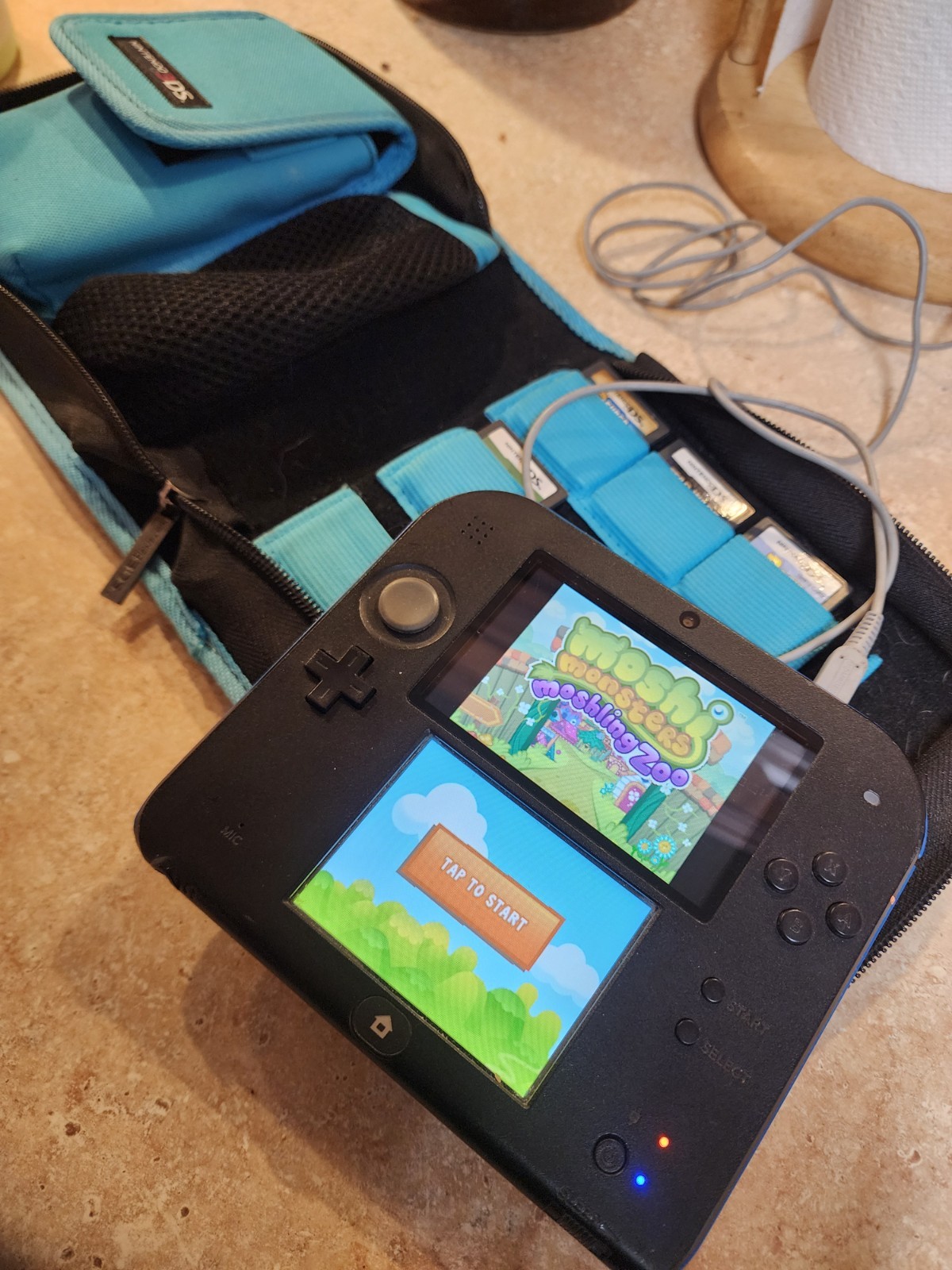 Nintendo 2DS Black/Blue Console Bundle W/ Case Charger & (5) Games *Tested