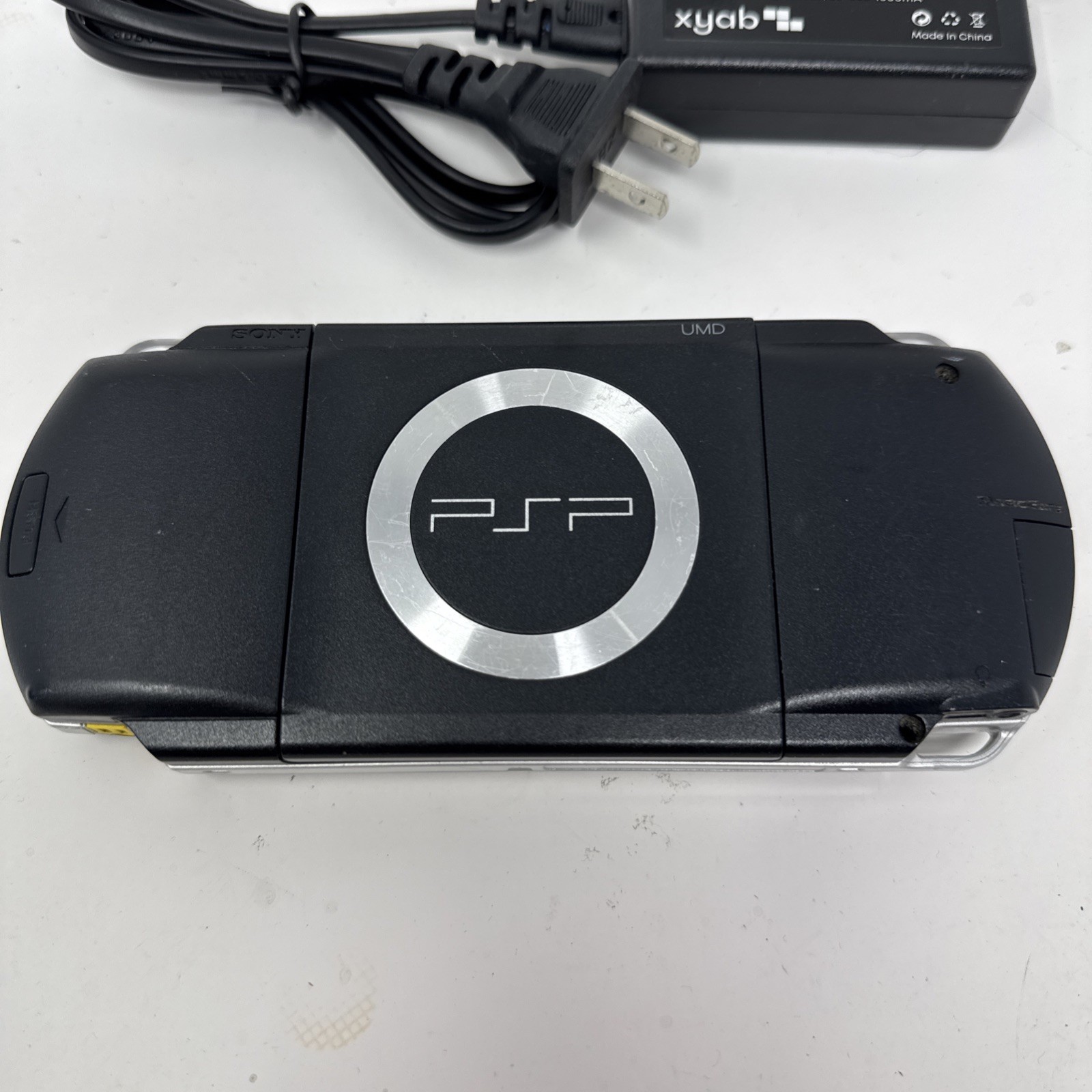 PSP-1001 Black Sony PlayStation Portable- New Battery, Charger, 2gb Memory