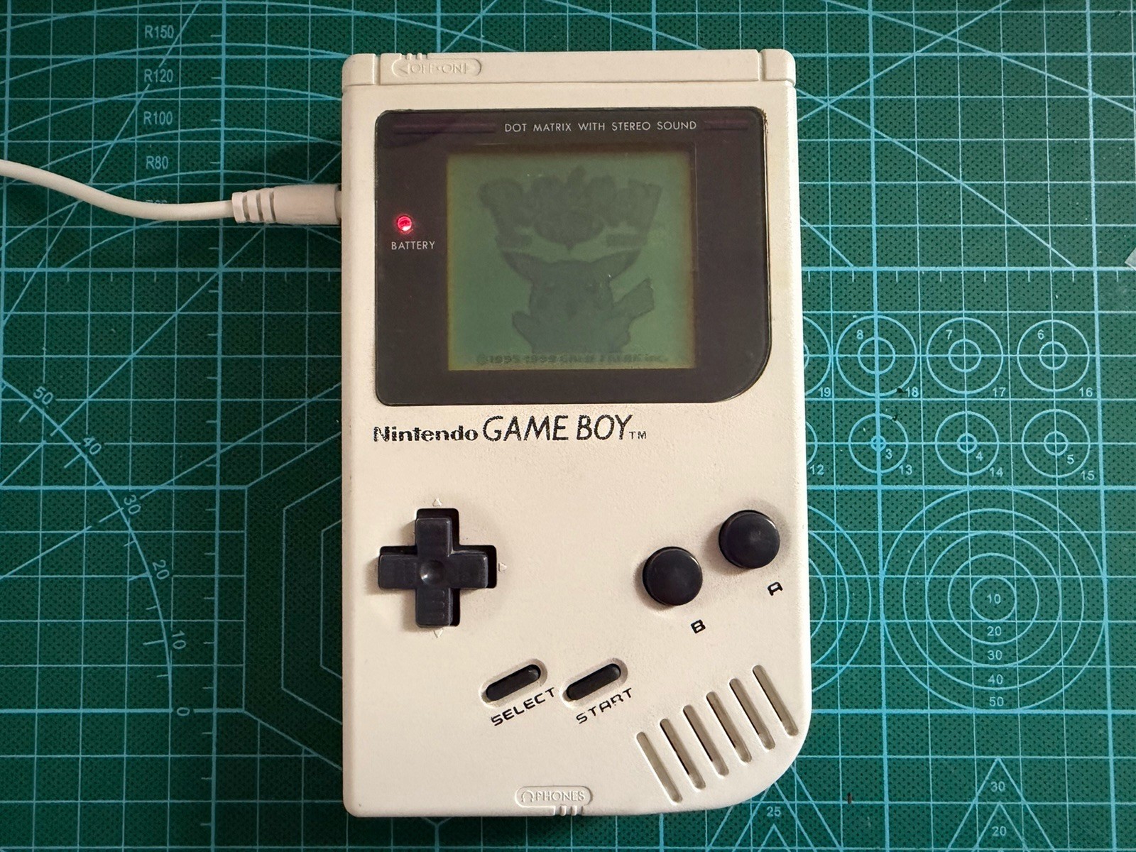 Extremely Rare White Nintendo Game Boy DMG MANI Limited – 100% Authentic