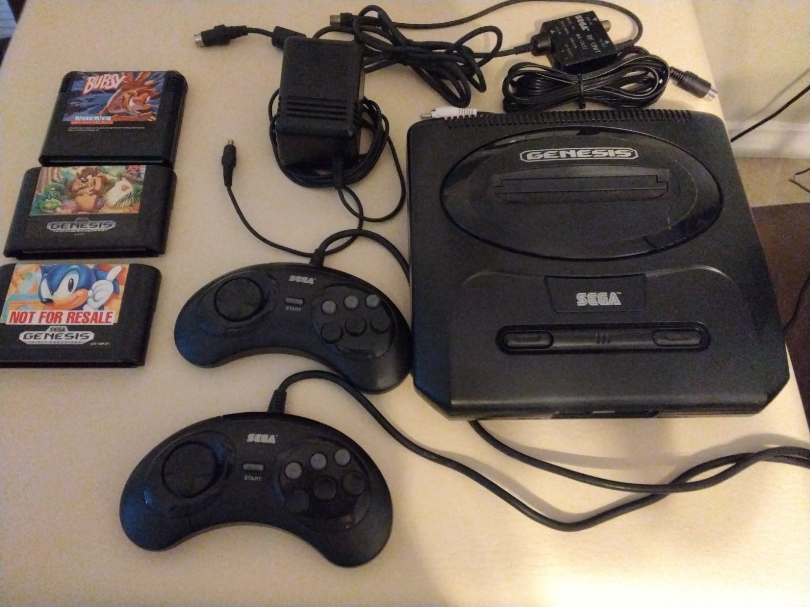 Sega Genesis Model 2 MK-1631 Console 2 OEM 6 Button Controllers Power Supply +