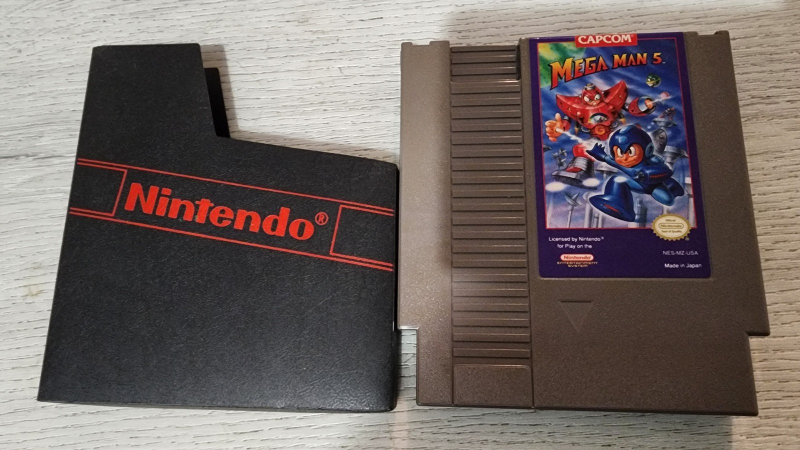 Mega Man 5 Cartridge Nintendo NES Video Game