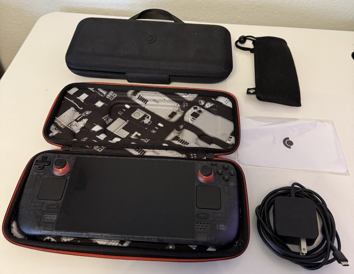 Steam Deck OLED 1TB Limited Edition Smoky Translucent Excellent +Cases +Charger