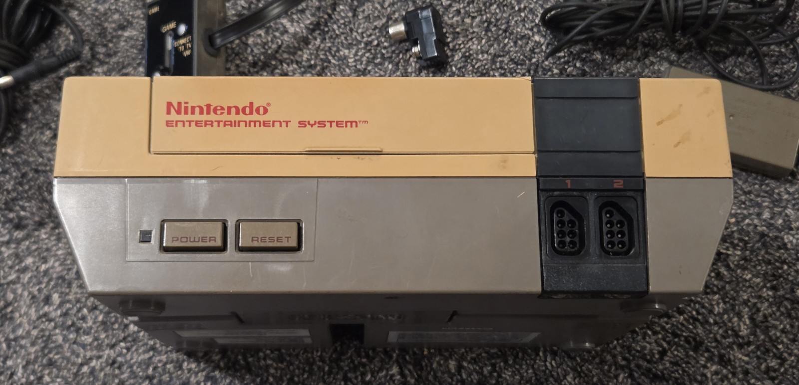 NES Nintendo Bulk Lot 1 Console 21 Games +4 Remotes + Zapper + Posters + Manual