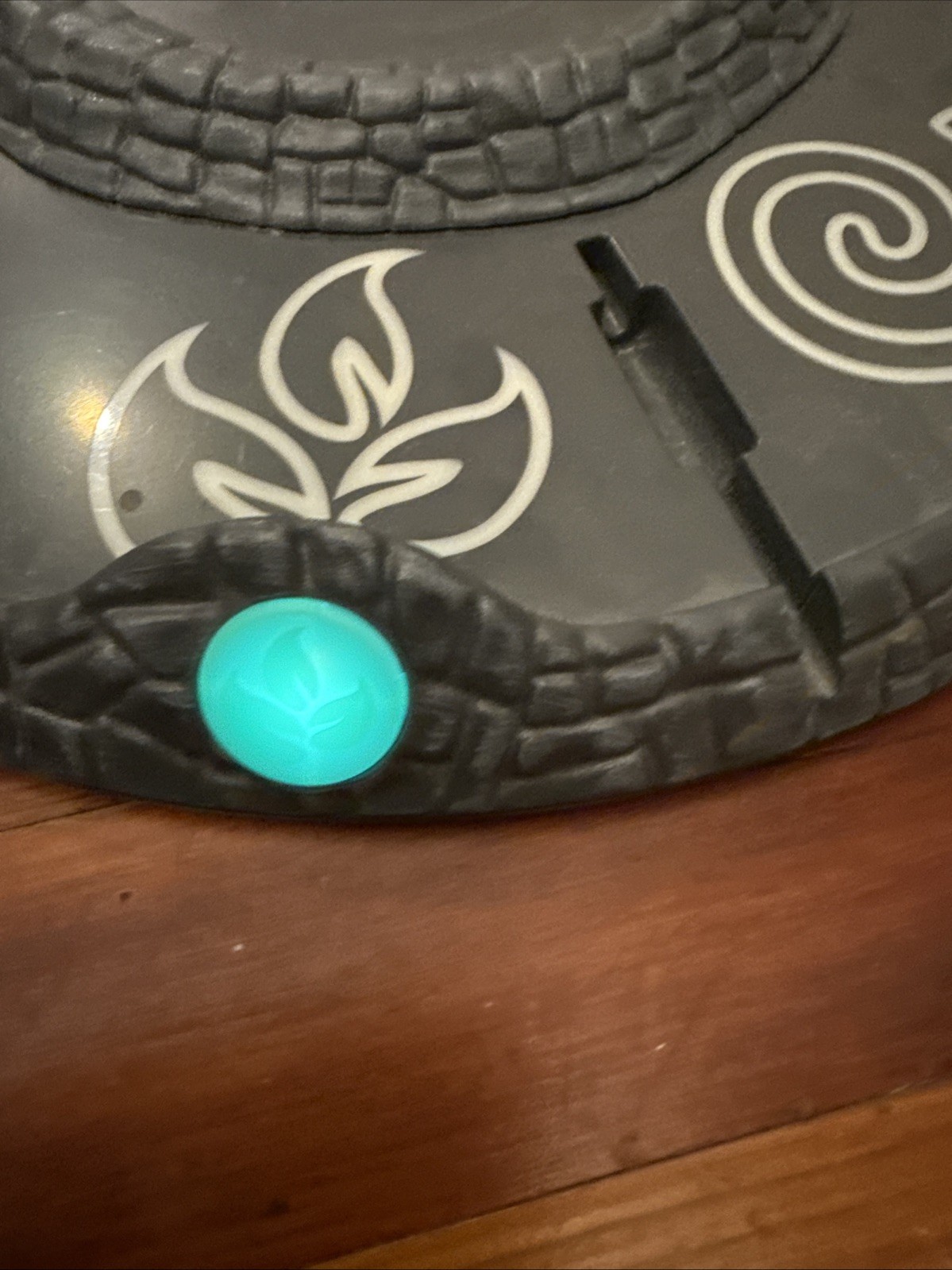 Skylanders Giants Battle Arena Portal Base Holds 16 Action Figures Lights Up 15″