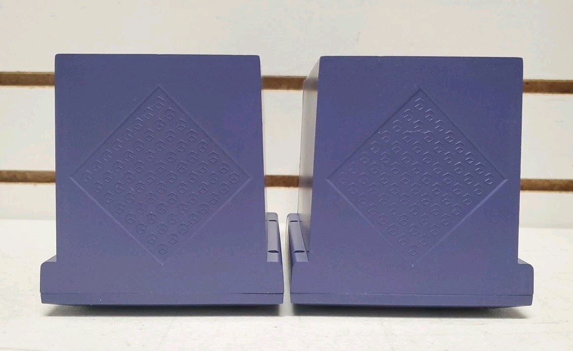 Intec Sound System Speakers & Dock for Nintendo GameCube, Tested – No W/AV Cable