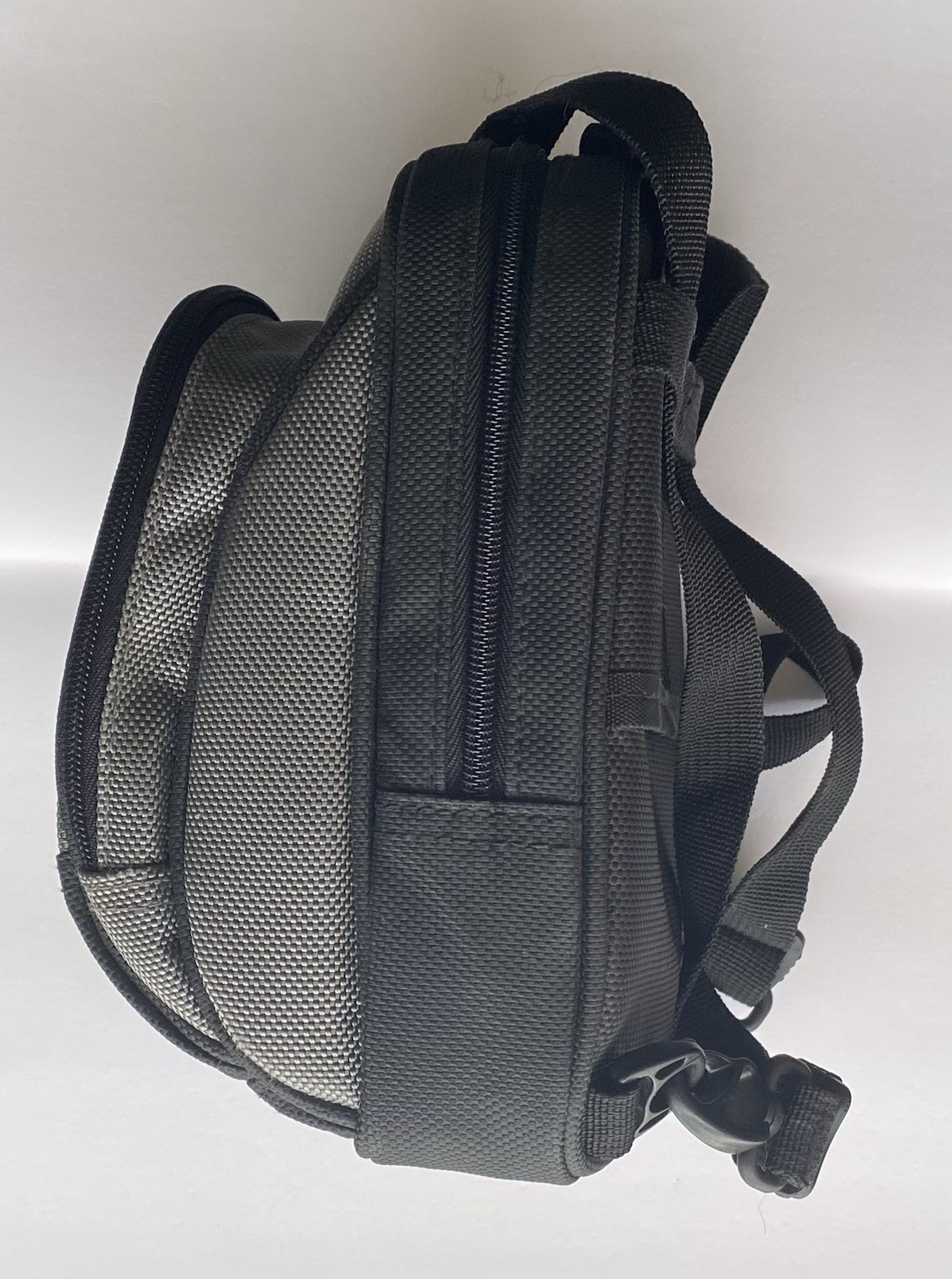 Nintendo Game Boy Advance -Sp Travel Carrying Case Storage -mini Bag Yes Straps