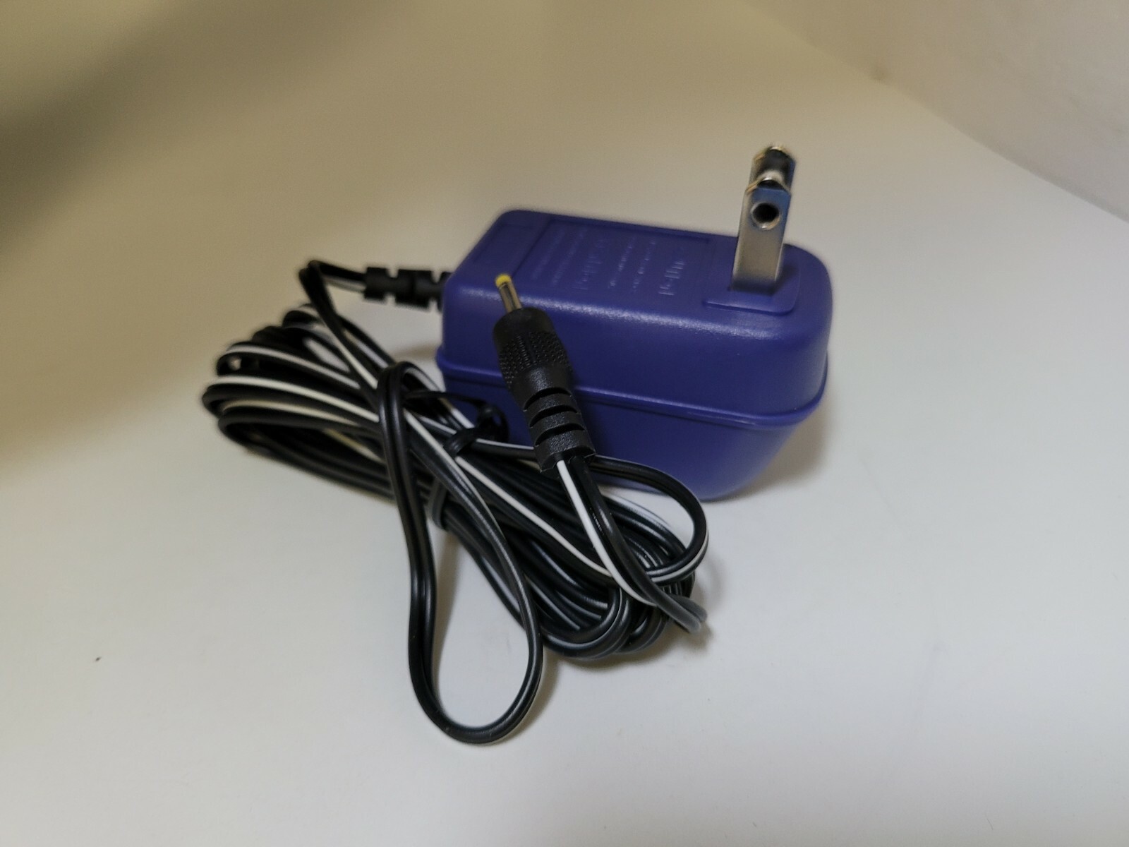 Purple/indigo 3VDC 200 mA AC Power Adapter for the NEO GEO Pocket Color #S26