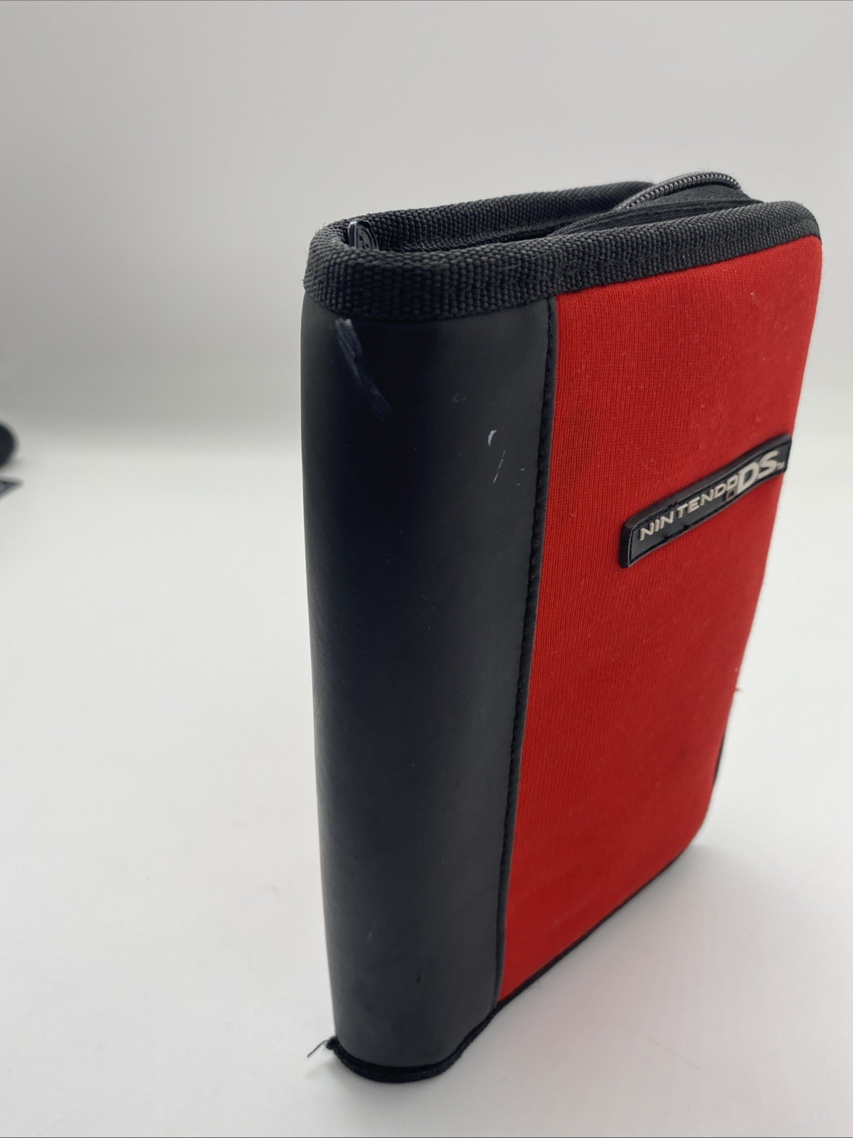 Nintendo DS Padded Nylon Travel Zippered Carrying Case Red Black Console Bag