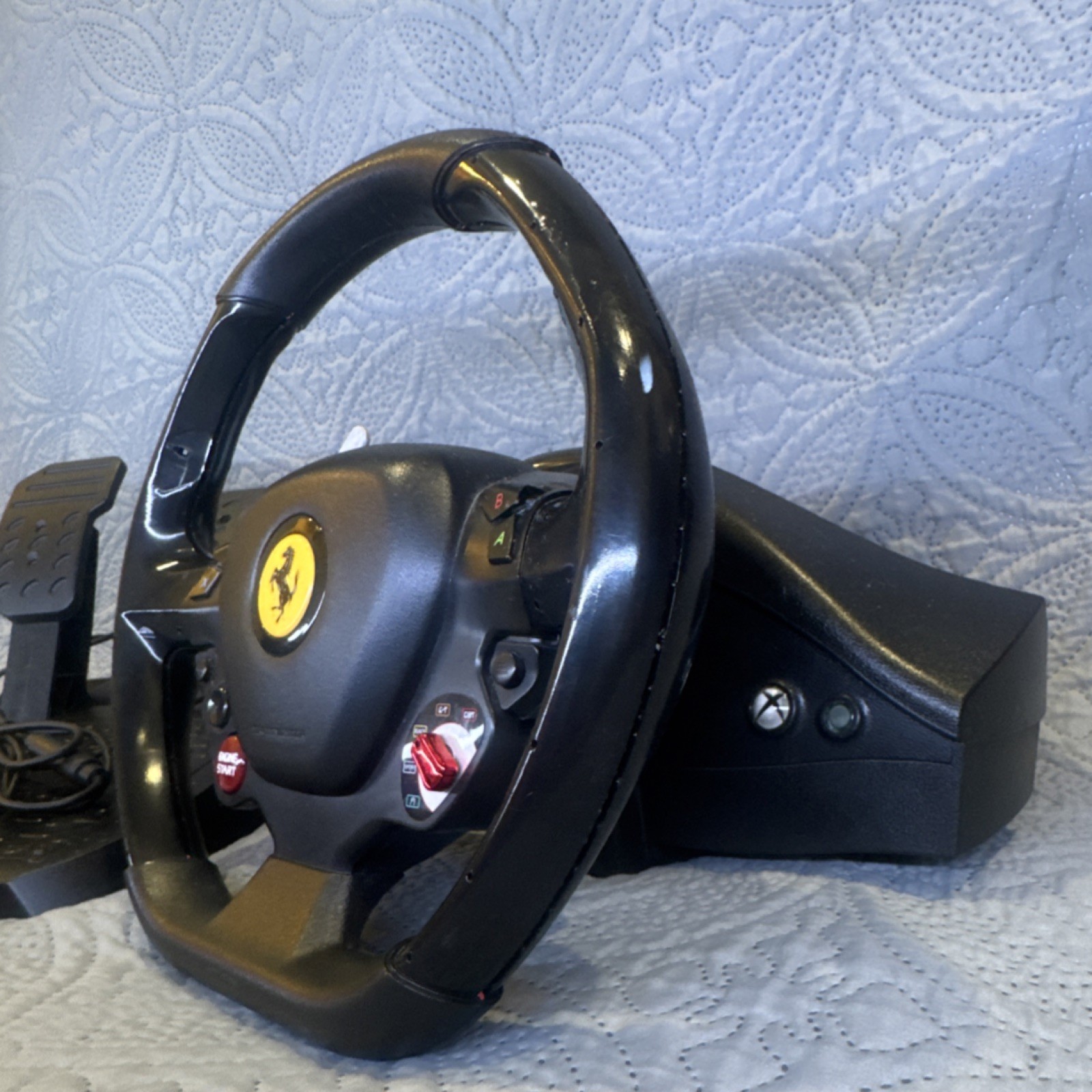 Thrustmaster Ferrari 458 Italia Edition Racing Wheel for Xbox One, Pedals, Black