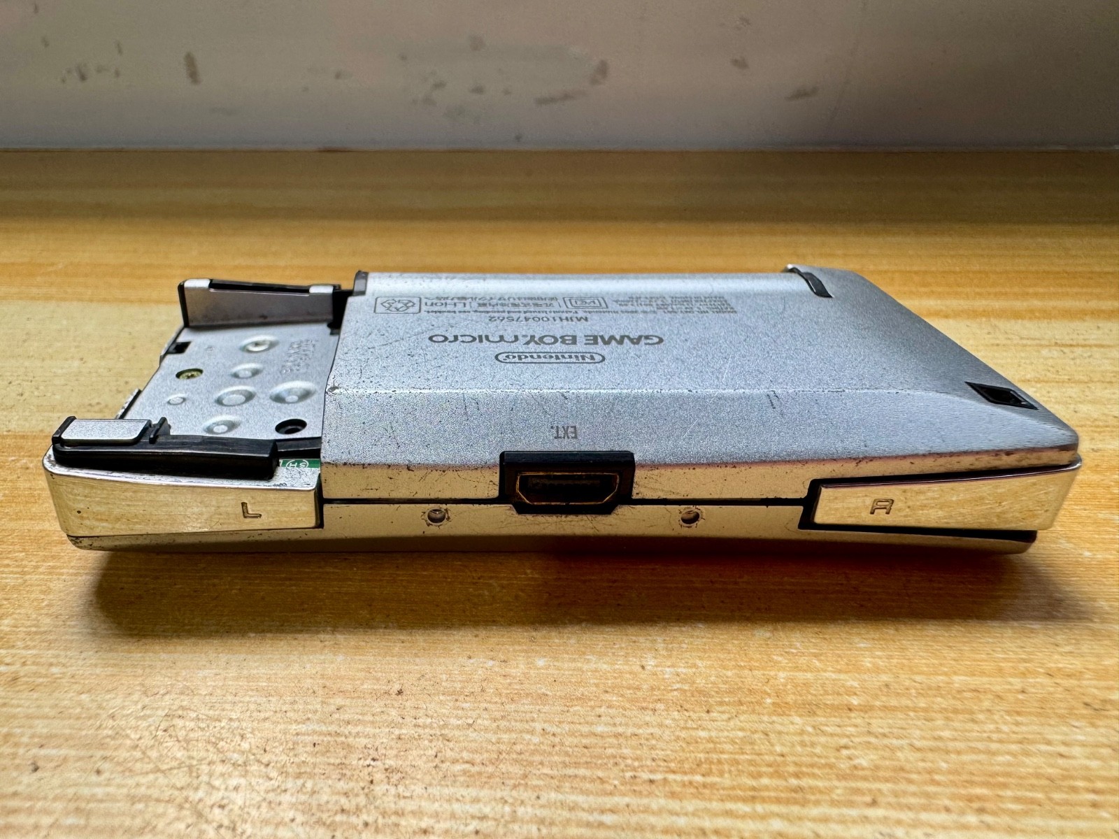 Nintendo Gameboy Micro OXY-001 Ice Metallic Steel Silver Handheld System Console