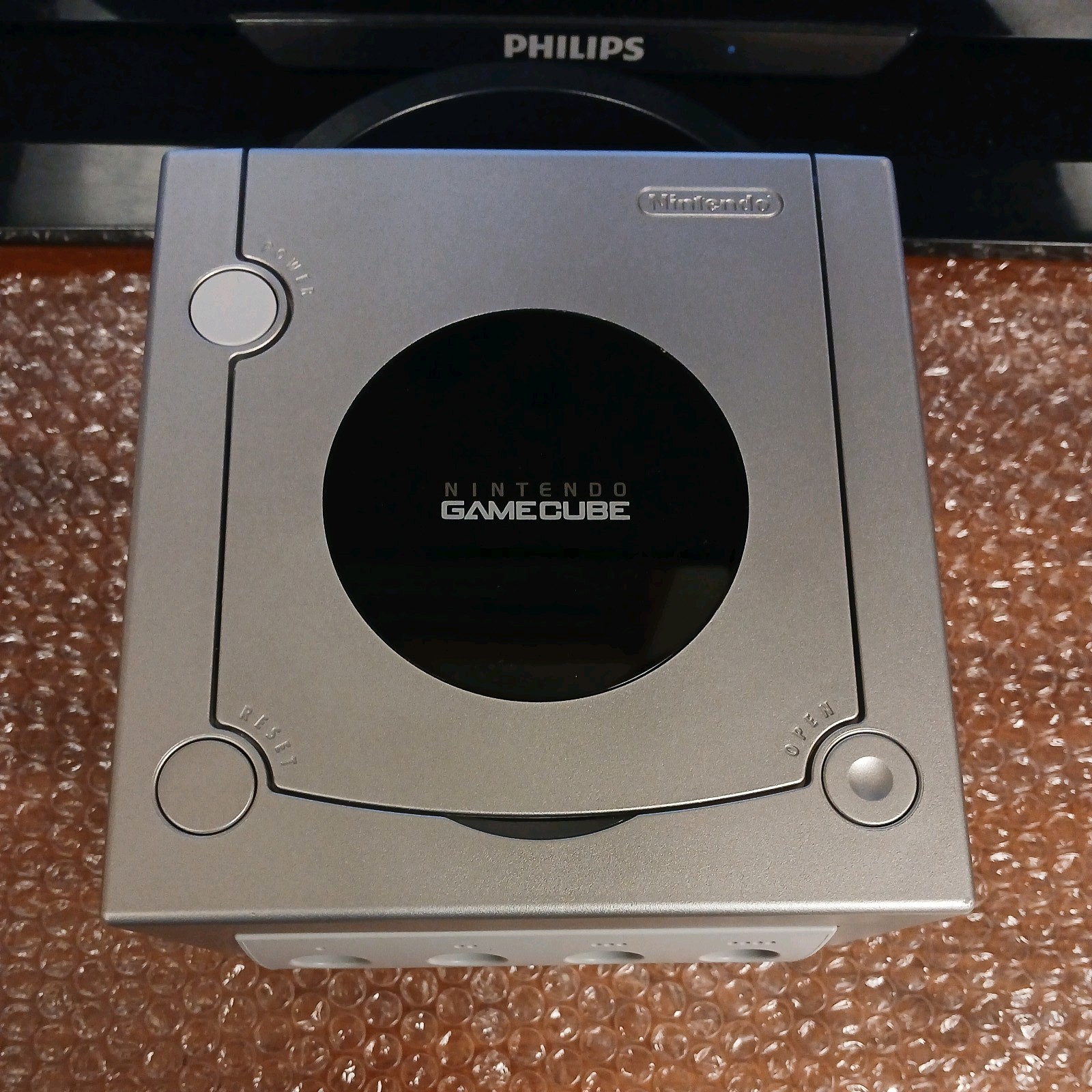 Nintendo GameCube System DOL-001 Silver Tested, Wavebird, OEM Cords. Tested