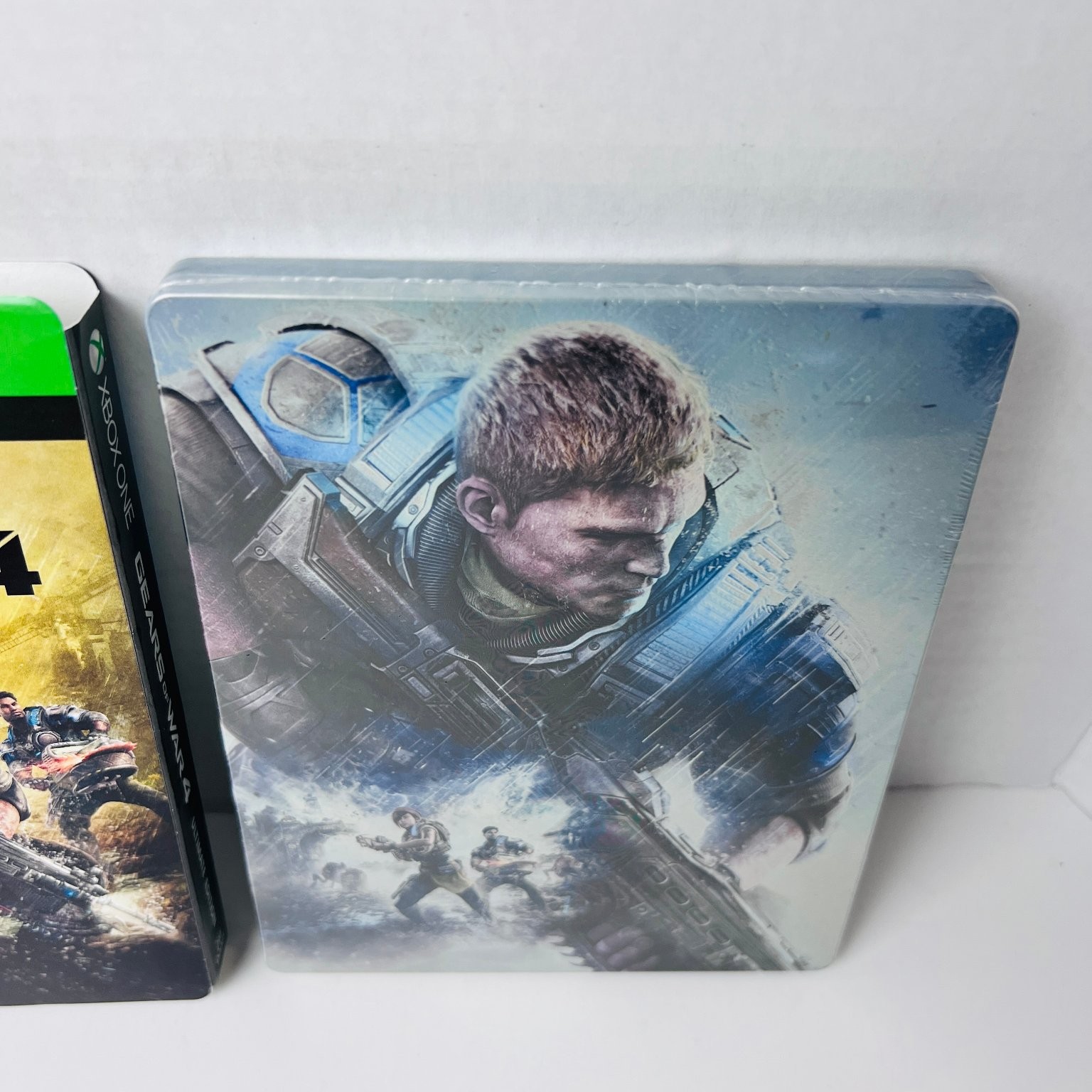 Gears of War 4 Ultimate Edition Xbox One Video Game Steelbook Minor Dent New