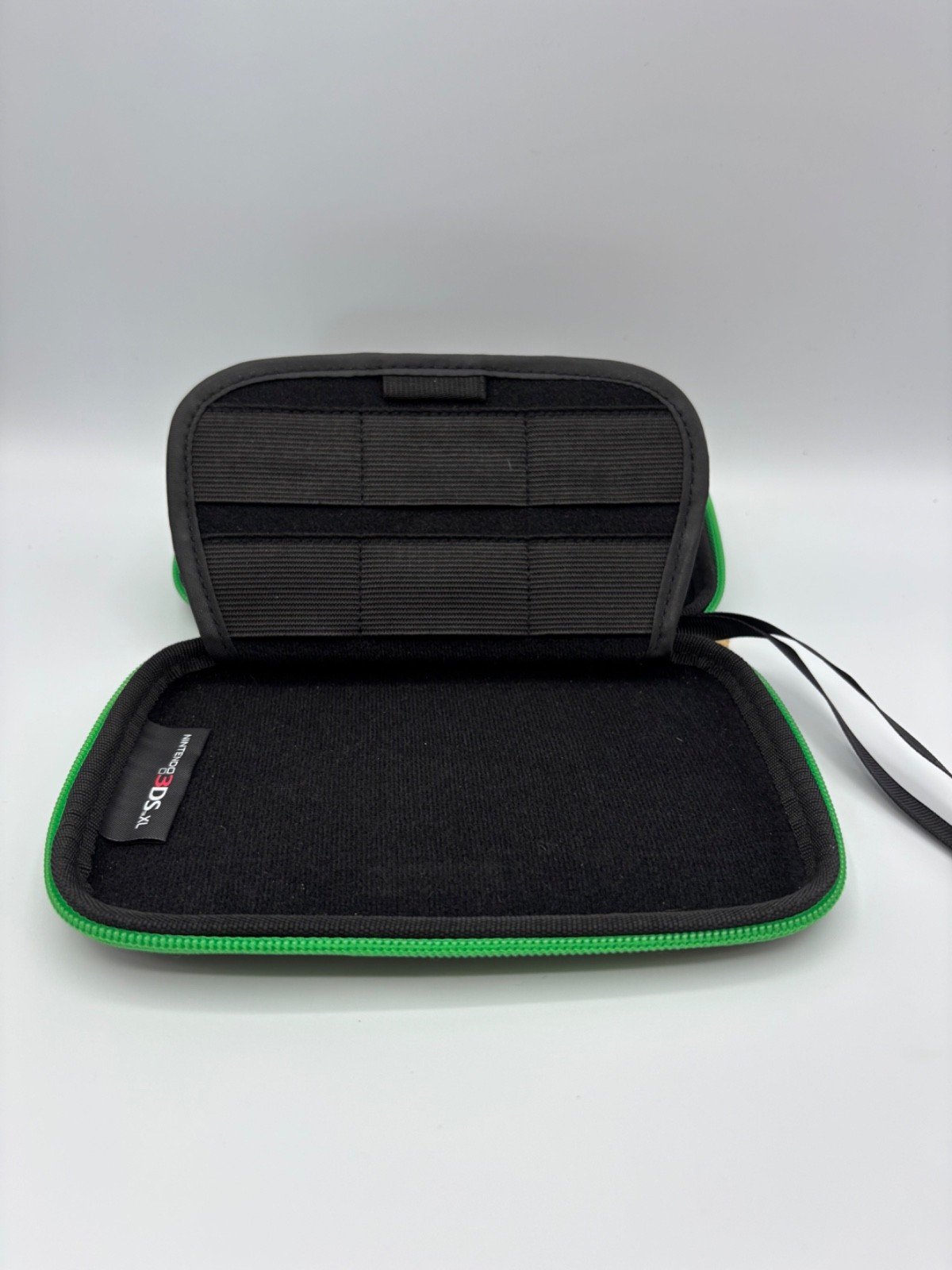 The Legend of Zelda 8bit Nintendo 3DS/3DS XL HORI Carrying Case