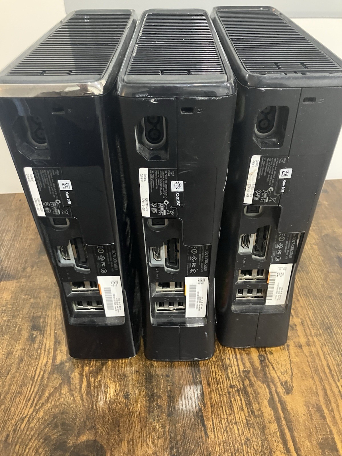 Lot Of 3 Broken Microsoft XBox 360 S Slim Console 1439 – For Parts Repair Only