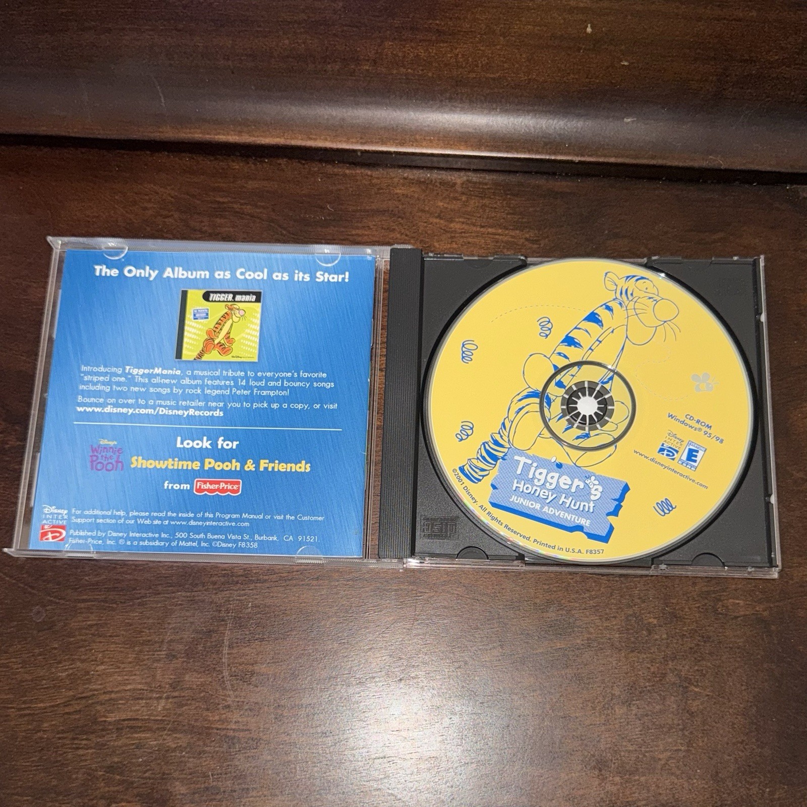 Vintage 2000s CD-ROM Games Disney Winnie The Pooh & Caillou Lot of 4 Discs/Cases