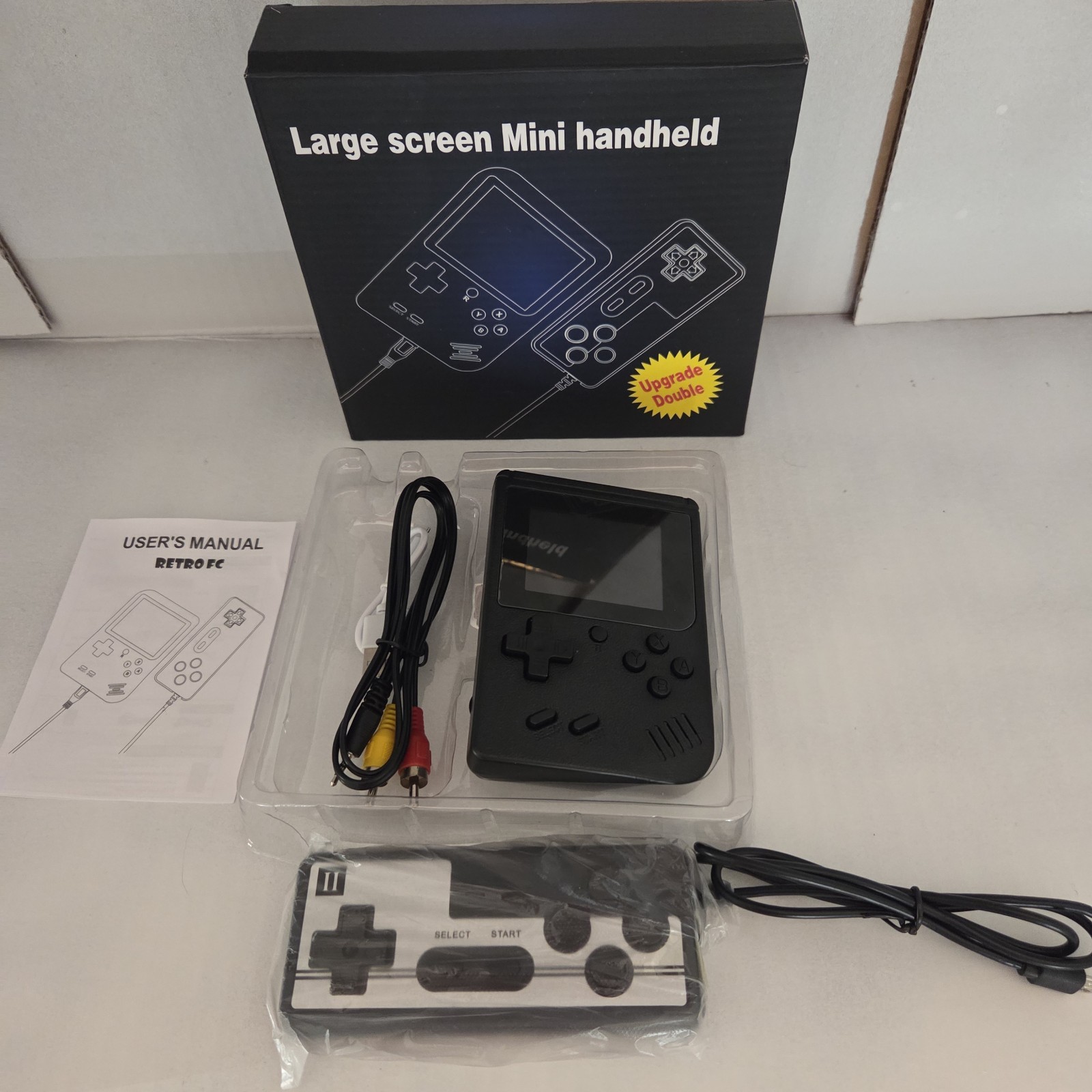 VIDEO GAME RETRO 3”LED LARGE SCREEN MINI HANDHELD THIS CAN CONNECT TO TV.128