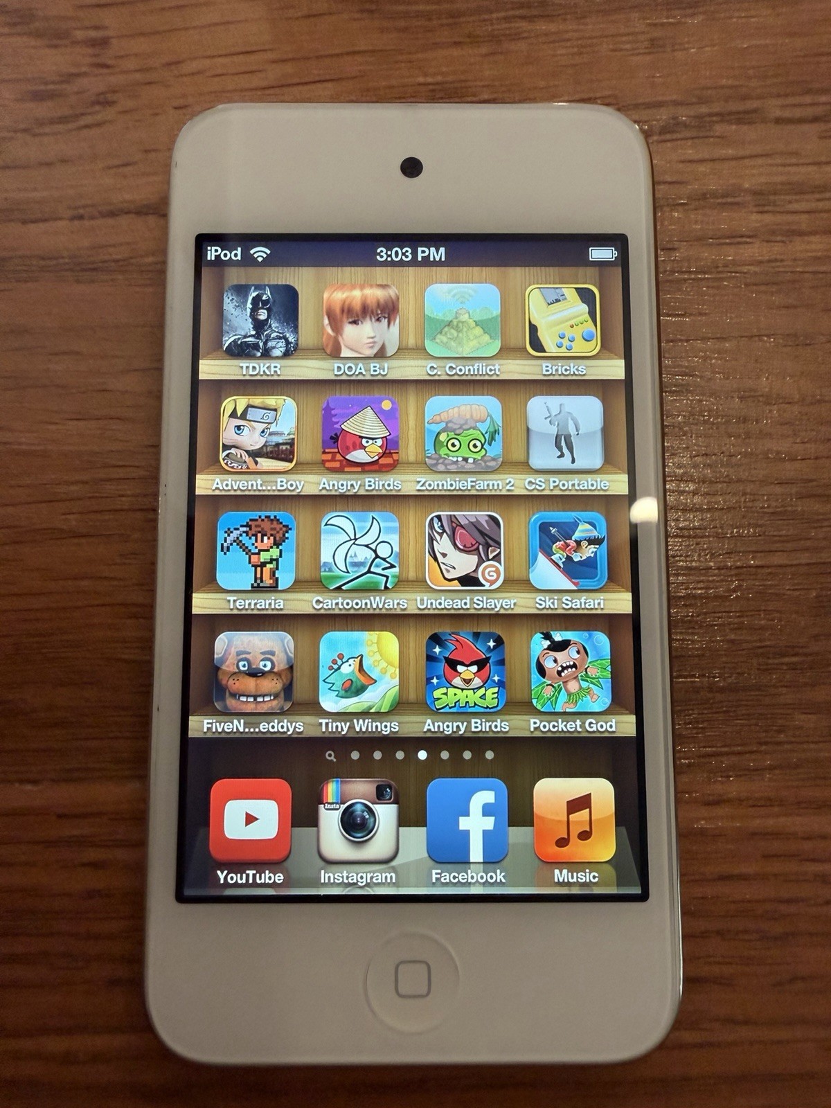 96 Games Ipod Touch 4th 16gb Resident Evil Voltron COD Zombies Retro