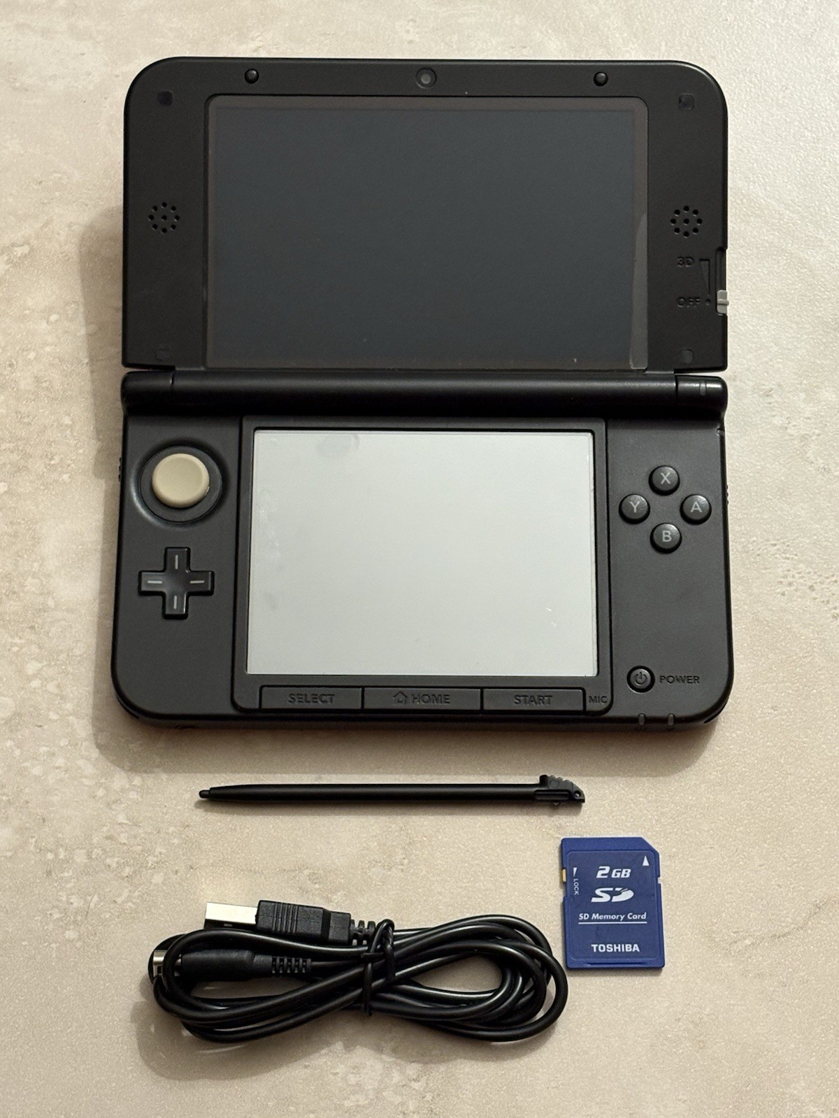 Nintendo 3DS XL LL Black And Red Handheld With Charger And Stylus Very Good