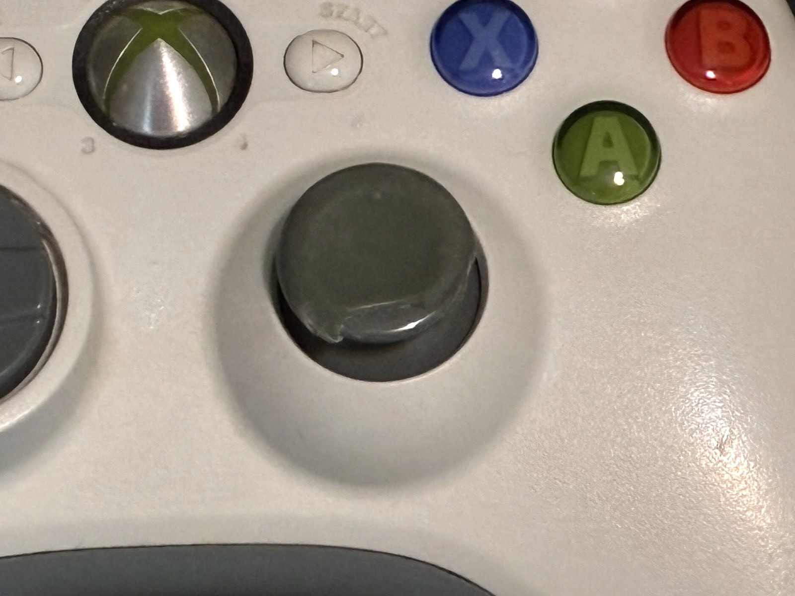 Microsoft Xbox 360 Wireless Controllers White, Lot of 3 Lights Up Untested Parts