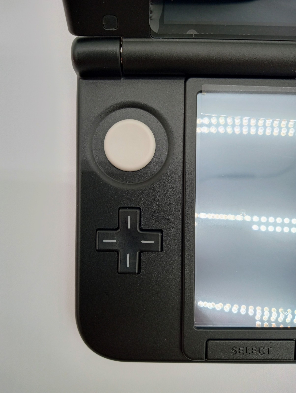 Excellent Condition Nintendo 3DS XL Red Black New Screens Charger Included
