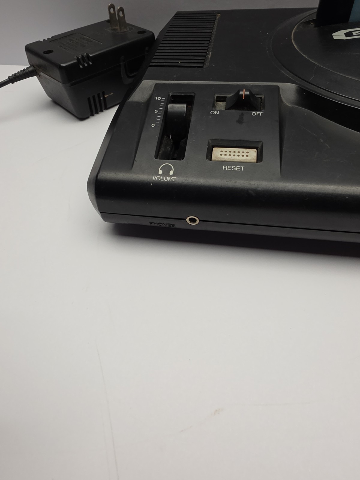 Sega Genesis Model 1 16 Bit 1601 Console Controller Power AV Sonic 2 Bundle
