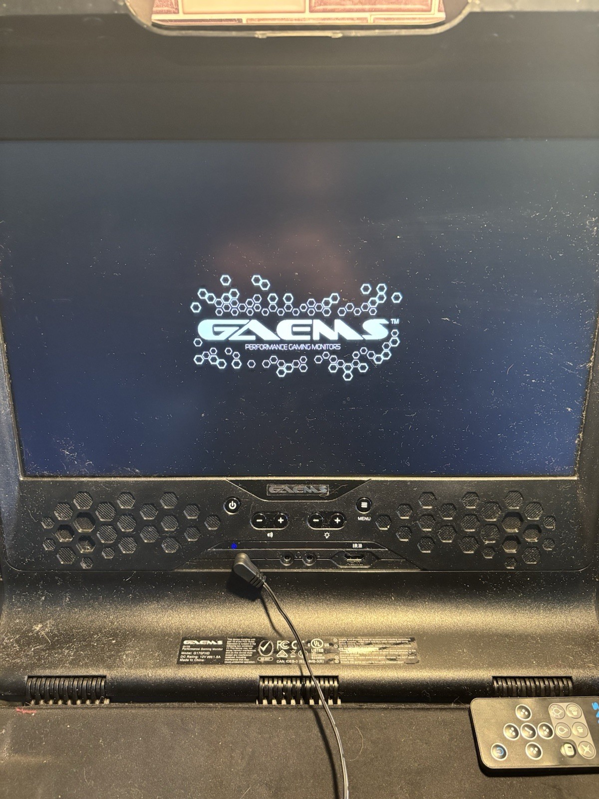 GAEMS Sentinel Pro XP 1080p FHD 17.3″ Portable Gaming Monitor With Remote