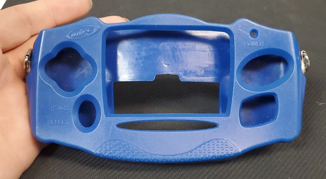 Nintendo Gameboy Carrying/ Travel Case – Fanny Pack Style & Silicone GBA Case
