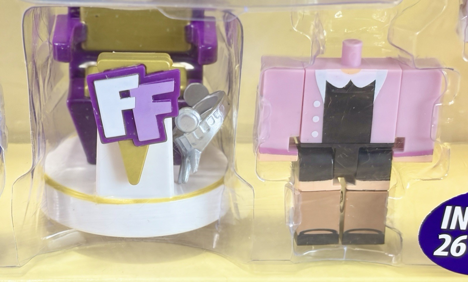 Roblox Celebrity Collection- Fashion Famous playset