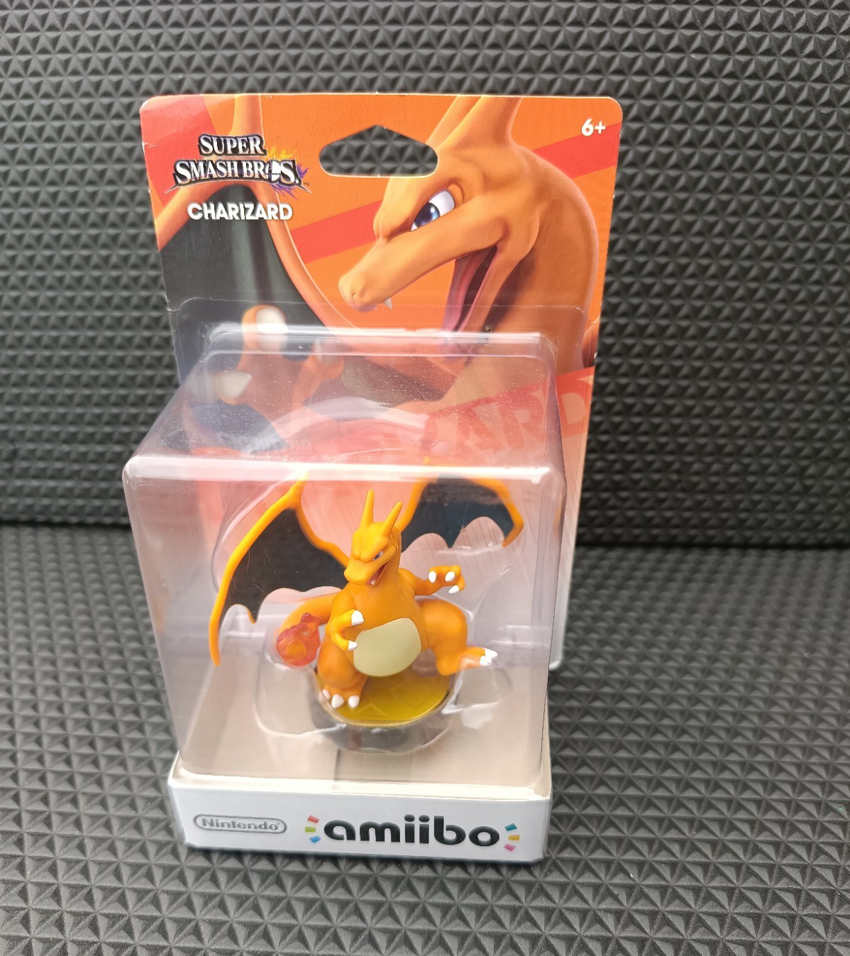 Nintendo amiibo Charizard Super Smash Bros for Wii U NFC Collectible Figure 2014