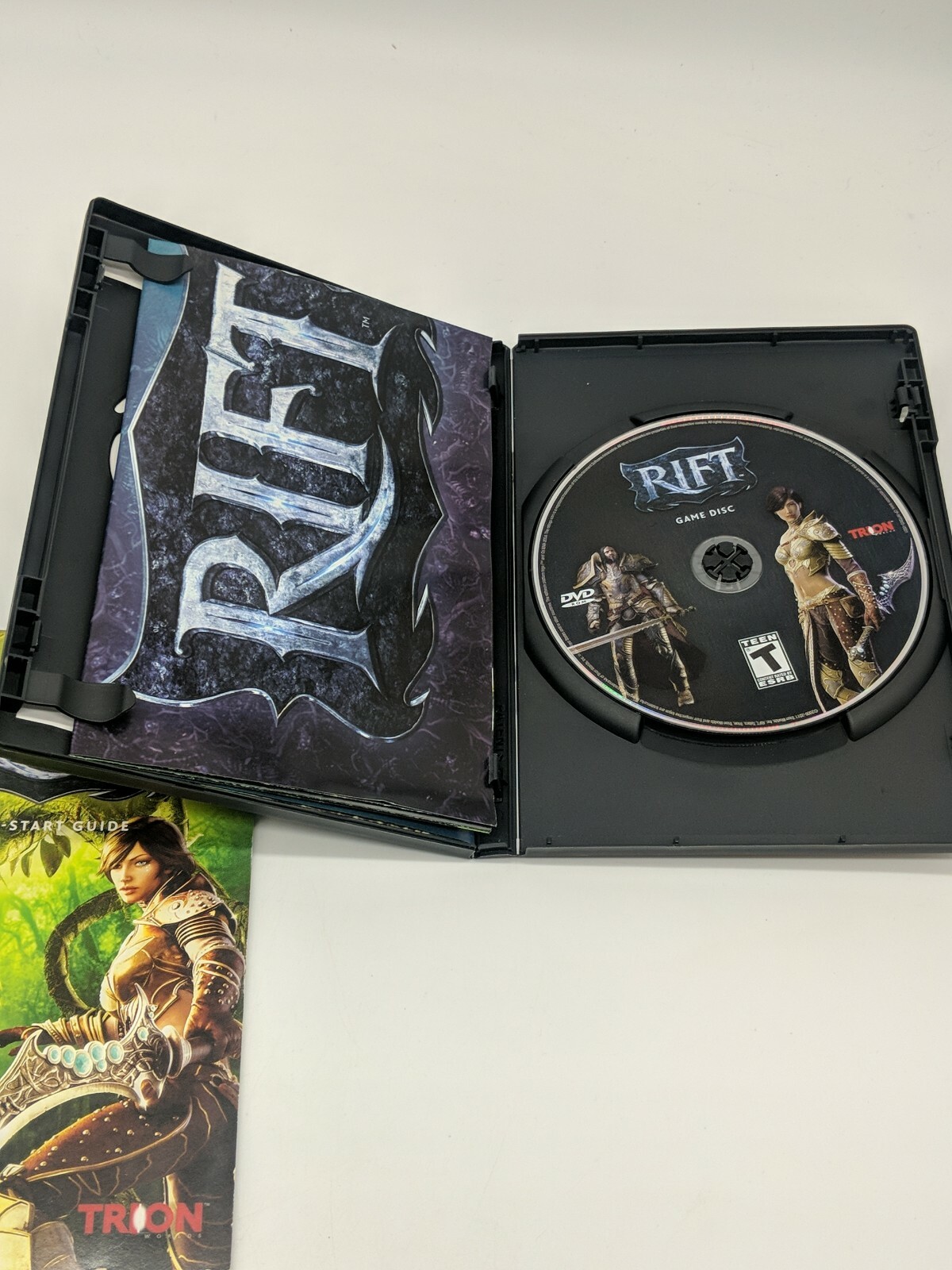 RIFT PC 2011 COMPUTER GAME for PC Complete