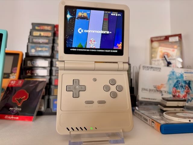 Powkiddy V90S Clamshell Retro Handheld Game Console – Sleek Grey Finish