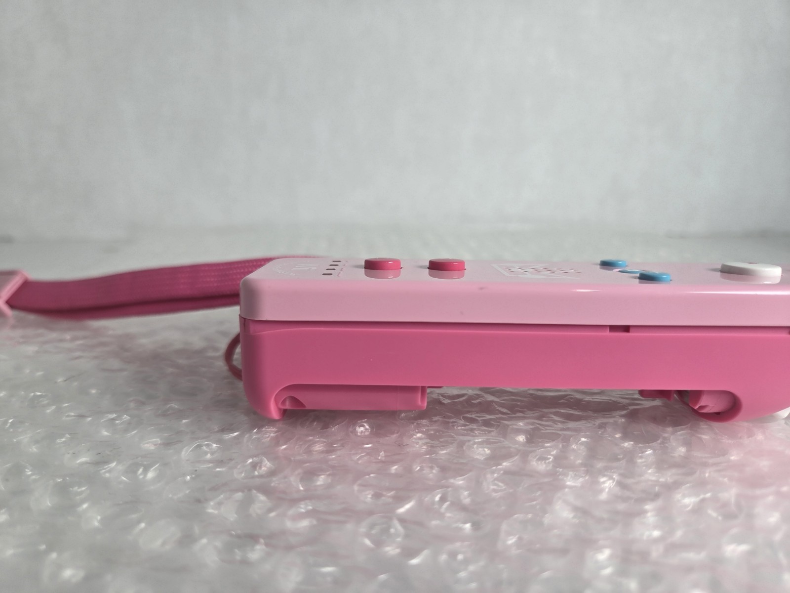 Nintendo Wii U Motion Plus Remote Controller Princess Peach OEM RVL-036 Tested