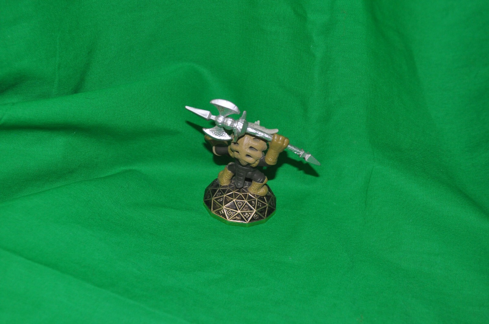 Skylanders Spyro’s Adventure Voodood Figure free shipping