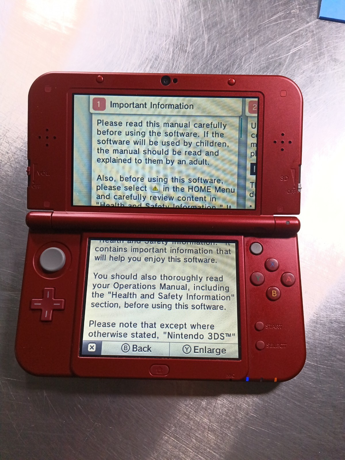 Nintendo New 3DS XL 120GB RED-001 Red (Wi-Fi) USB Charging Cable/Super Smash Bro