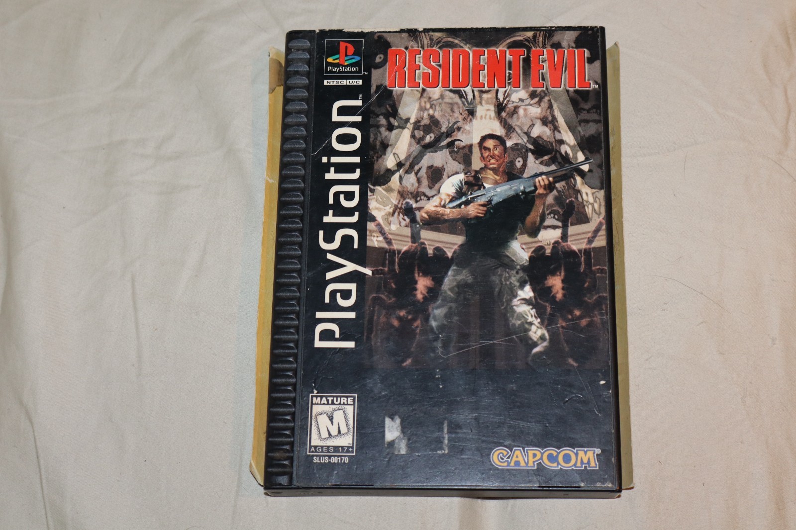 Resident Evil (Sony PlayStation 1, 1996) PS1 LONG BOX *READ*