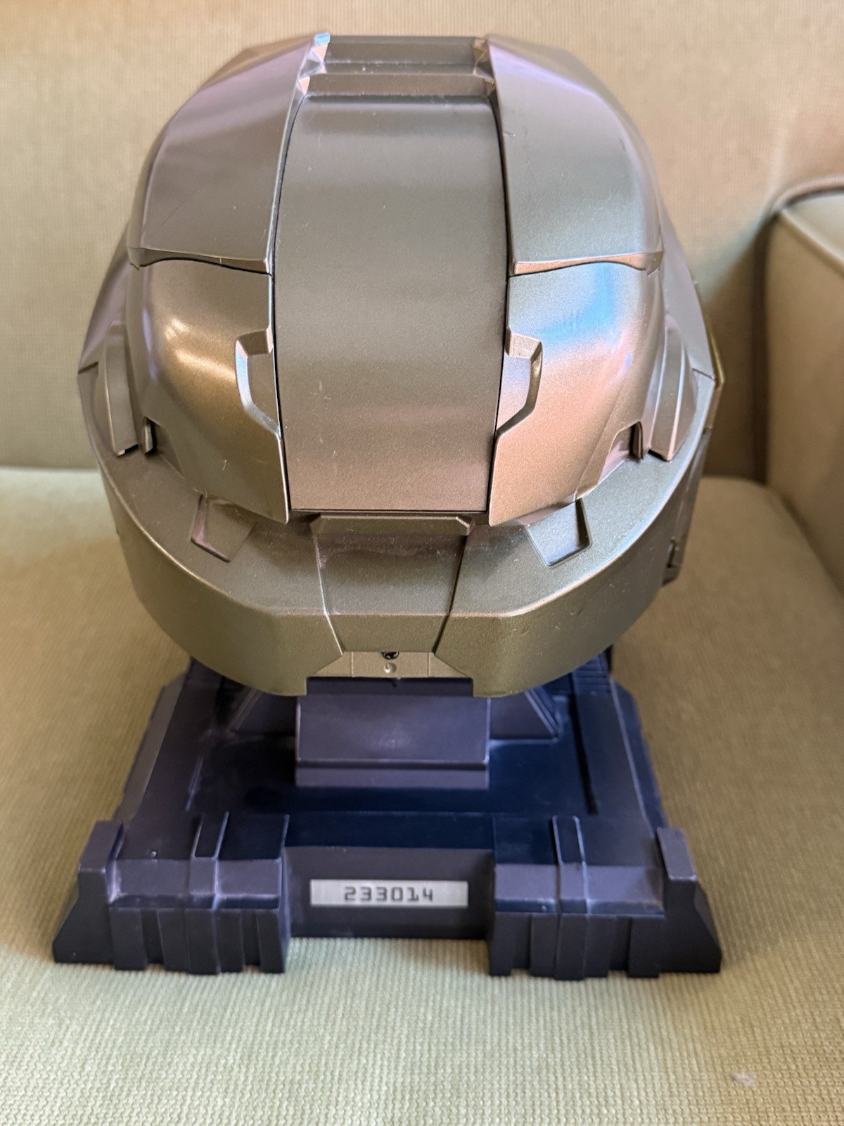Halo 3 Legendary Edition Master Chief Helmet w/Display Base Only No Box/Media