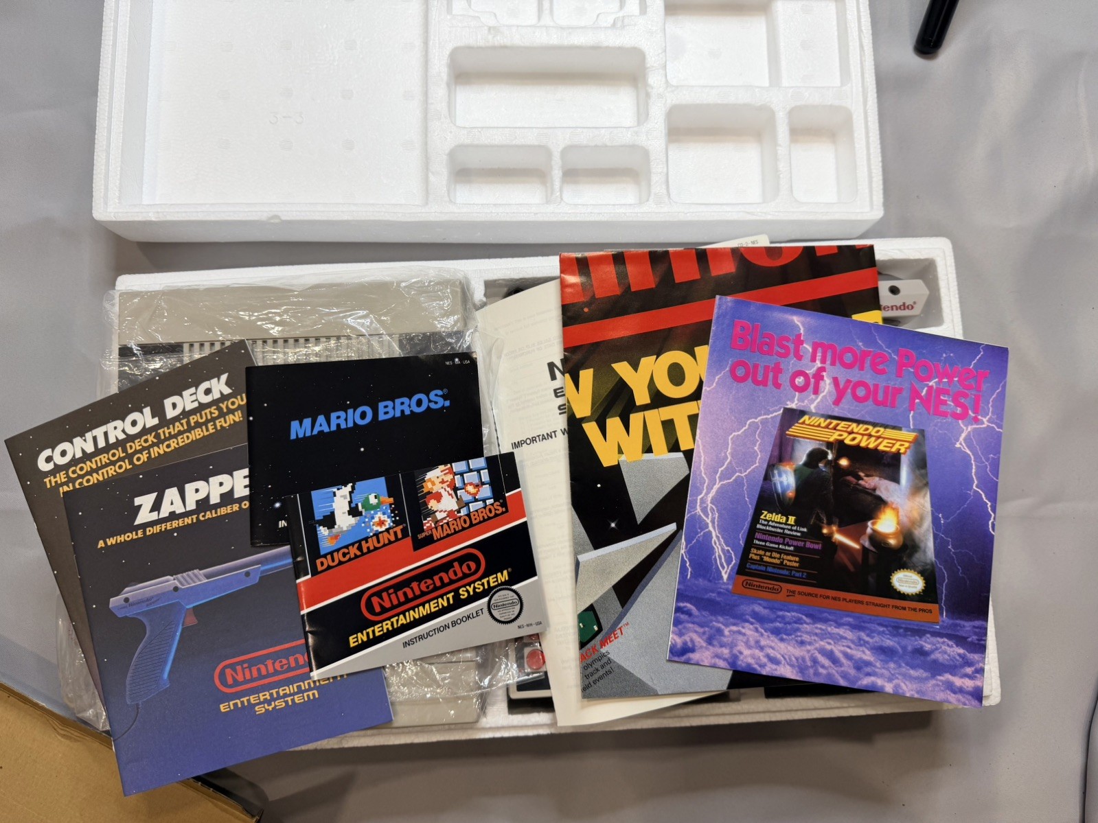 NES Nintendo Entertainment System Action Set – In Original Box Mario Duck Hunt