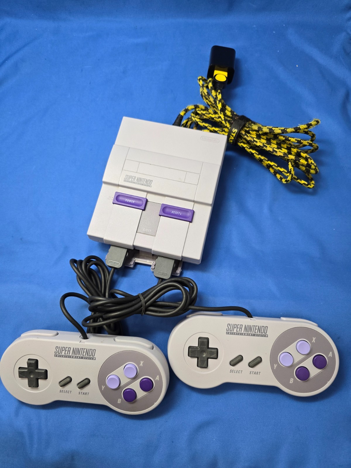 Nintendo Super NES Classic Edition Gaming Console – Grey