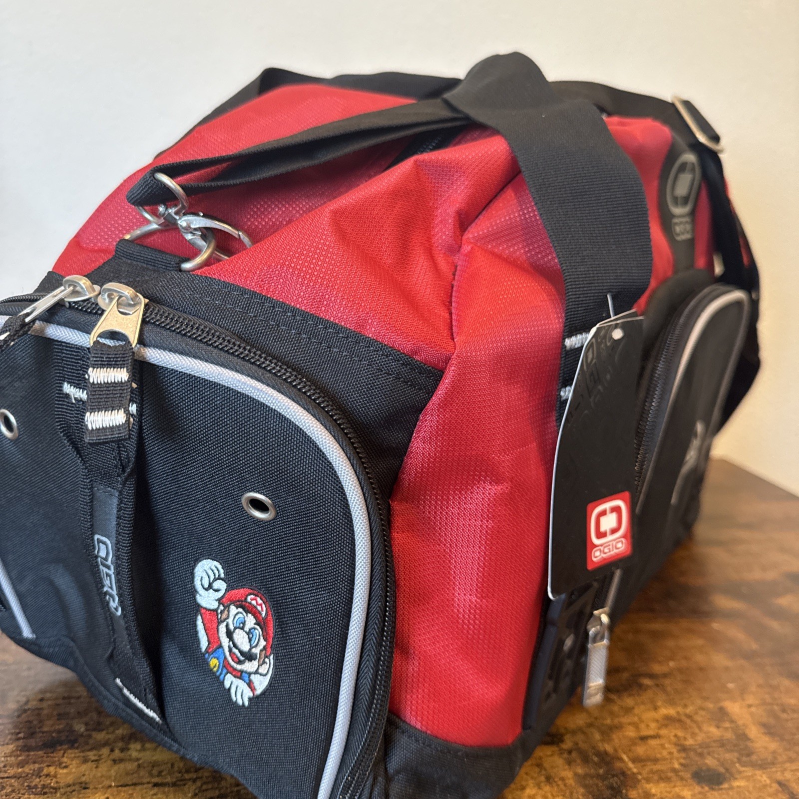 Nintendo MARIO Employee Exclusive OGIO Duffel Bag – Red/Black NWT – 21 x 10 x 12