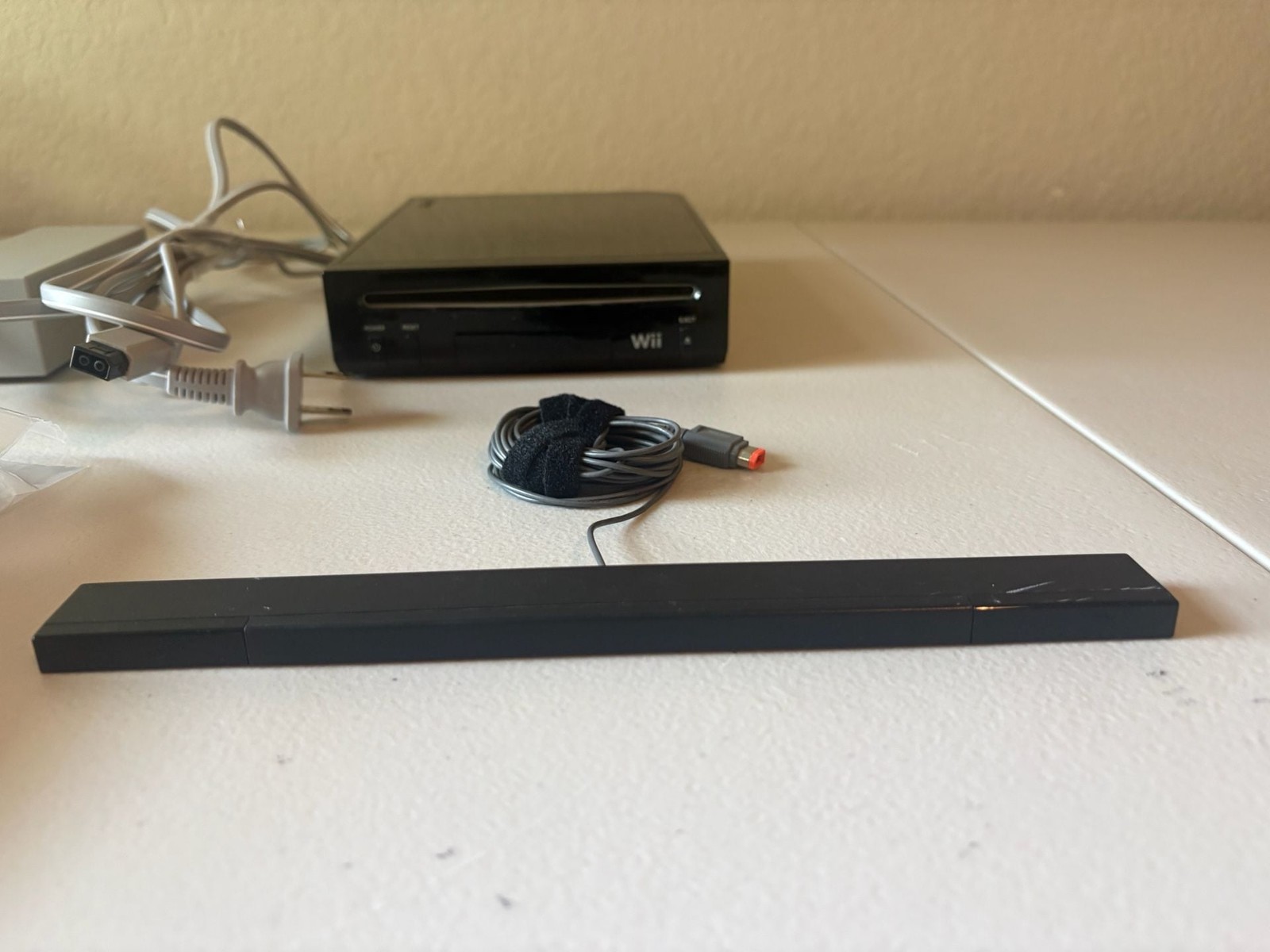 Nintendo Wii RVL-101 Black Console Bundle with Controllers and Sensor Bar