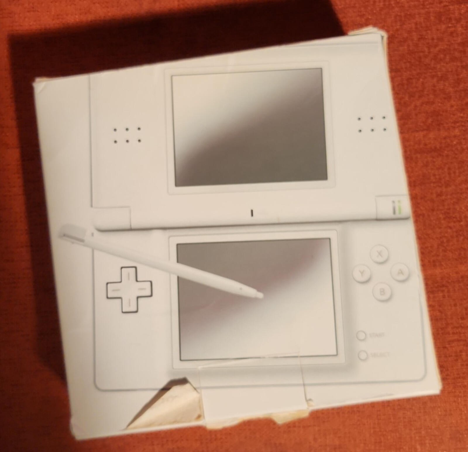 Nintendo DS Lite Handheld Console – Polar White Open Box