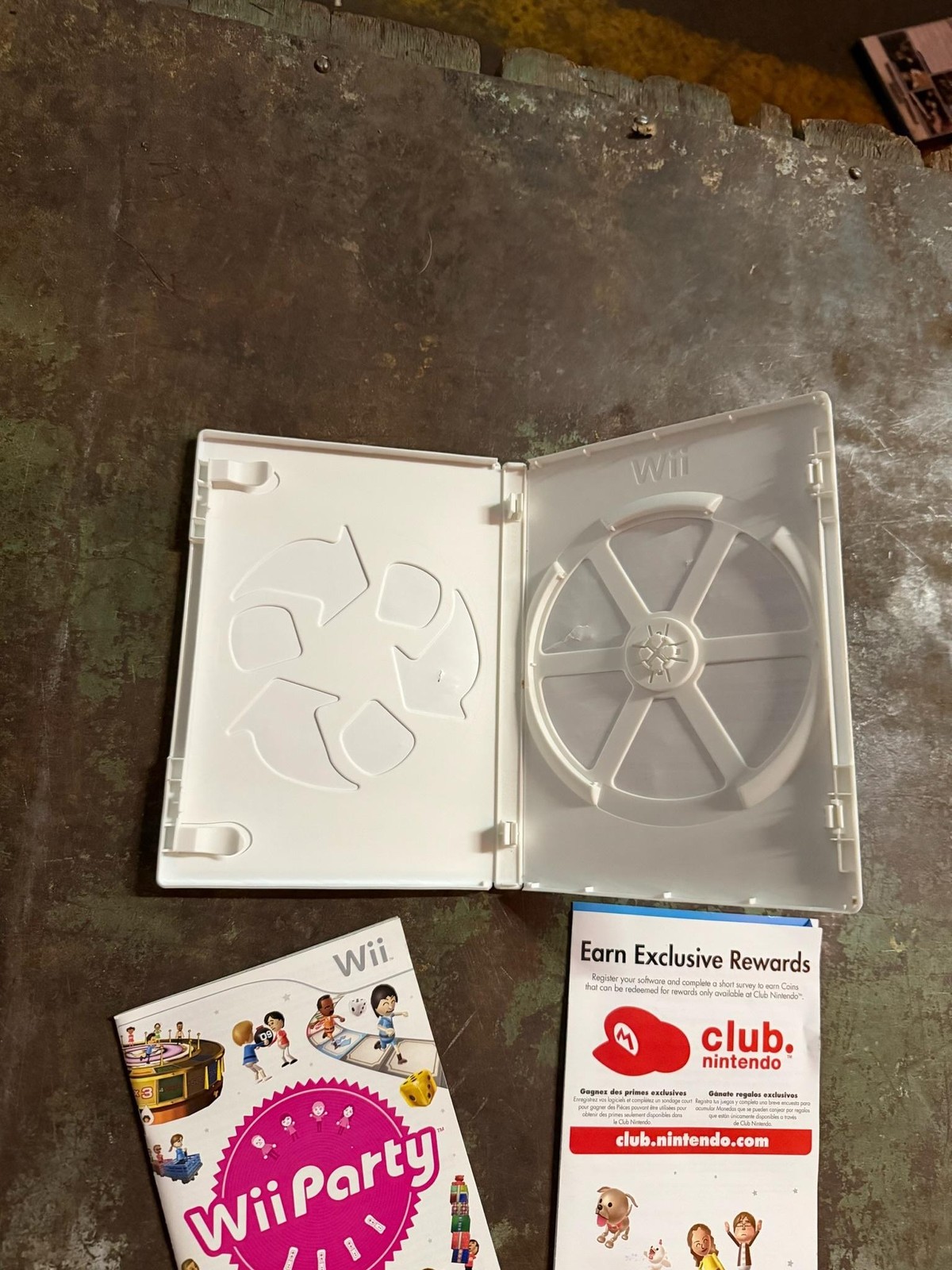 Wii Party Nintendo White Wii Game E Nintendo NTSC DVD Keep Case Manual No Disc