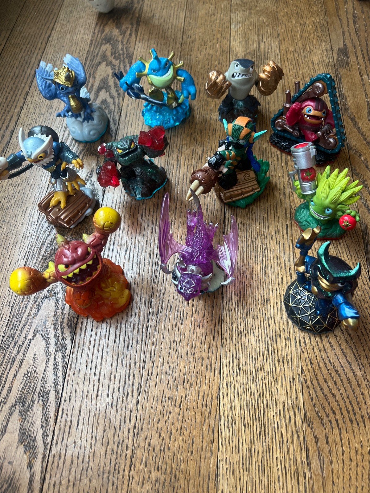 Skylanders lot of 24 plus 8 keys including Enigma, Knightlight, and Knightmare