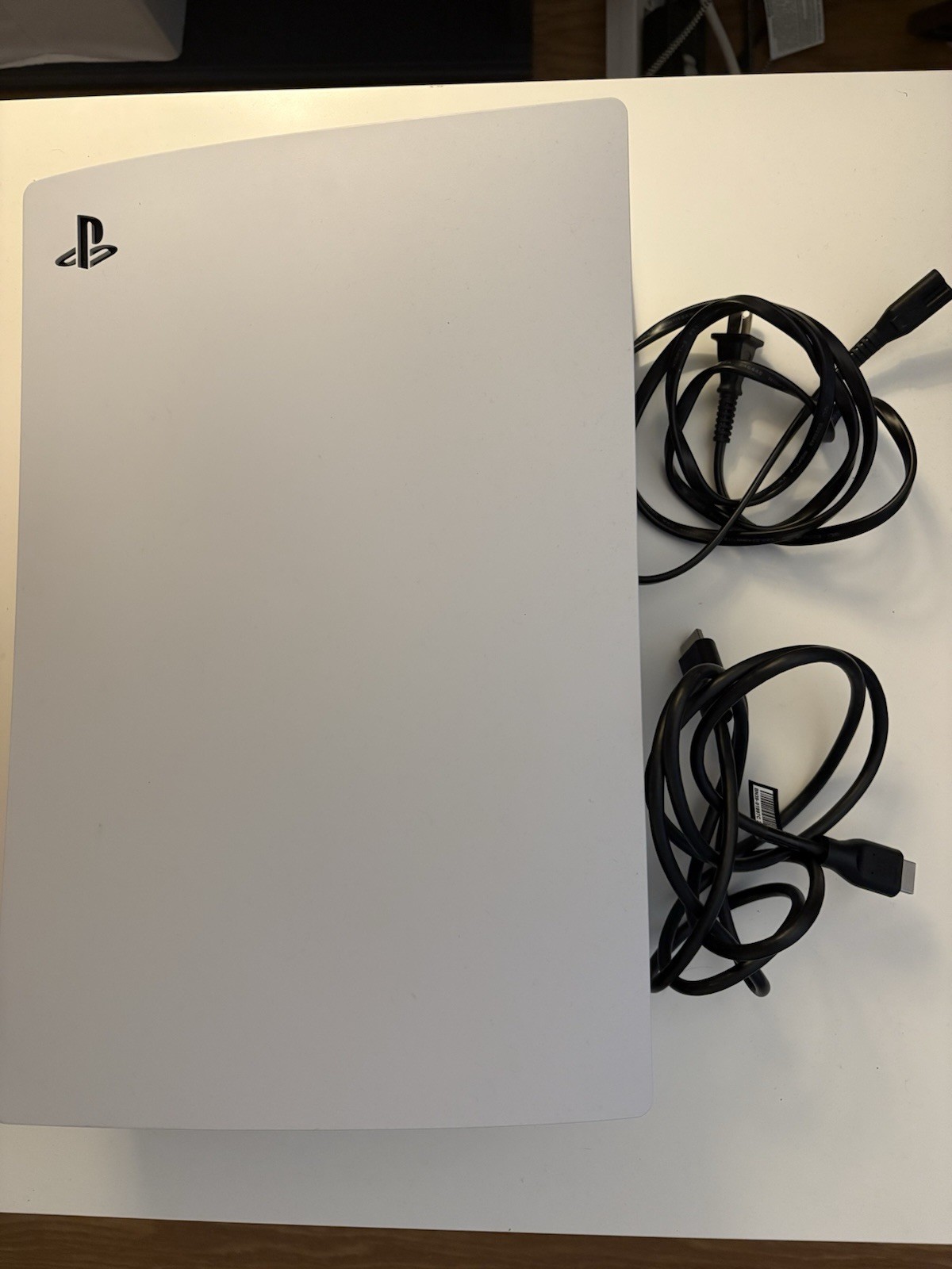 PlayStation 5 Standard Edition (1tb) 4k Ultra HD with 2x Games 2x Controllers