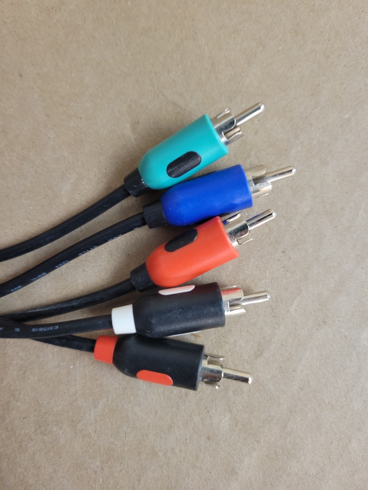 Gigaware AV Switch Component RCA Selector PS2 PS3 Wii Xbox 360 Multi Console