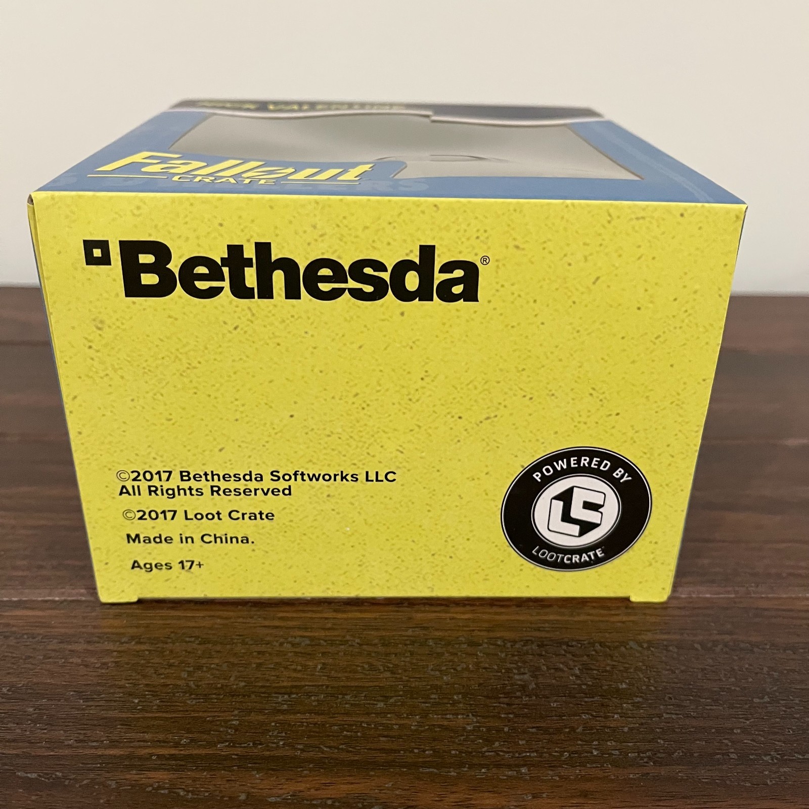 Fallout Crate Loot Crate Screenshots Nick Valentine Figure-New